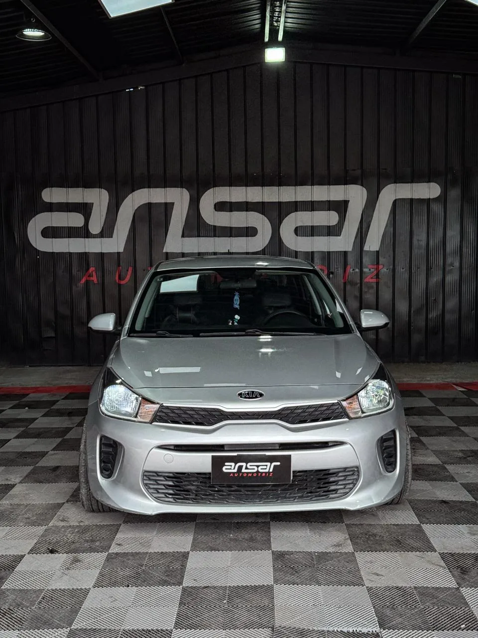 Kía Río 4