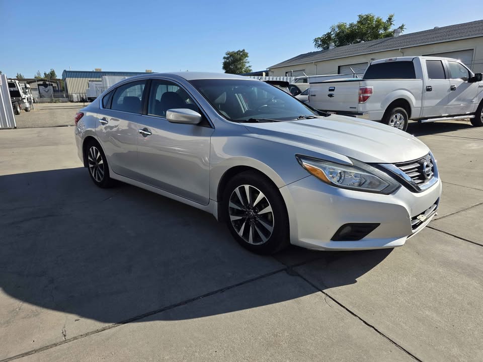 2016 Nissan Altima SV 2.5