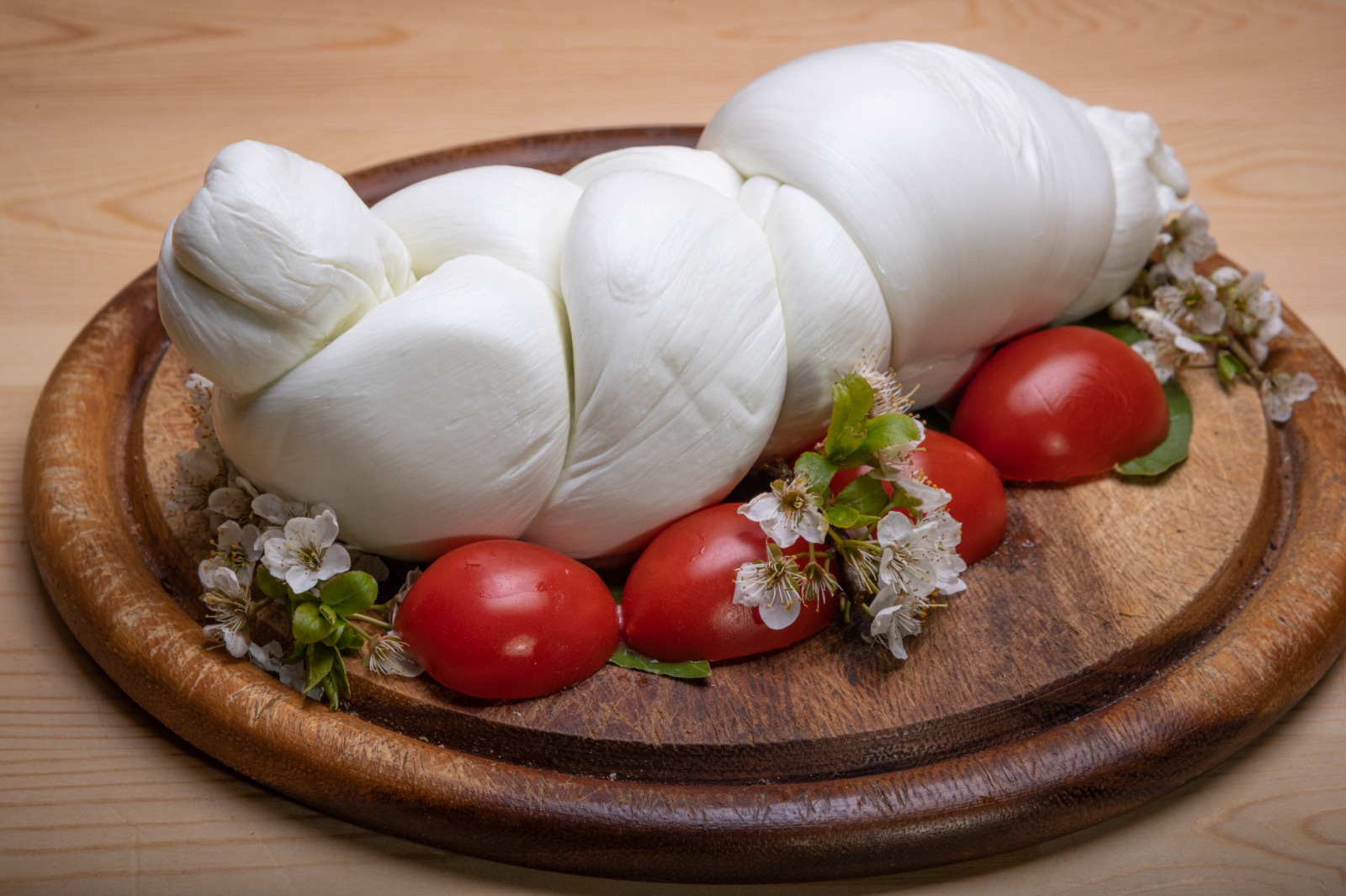 Treccia di Mozzarella mista mucca e  Bufala