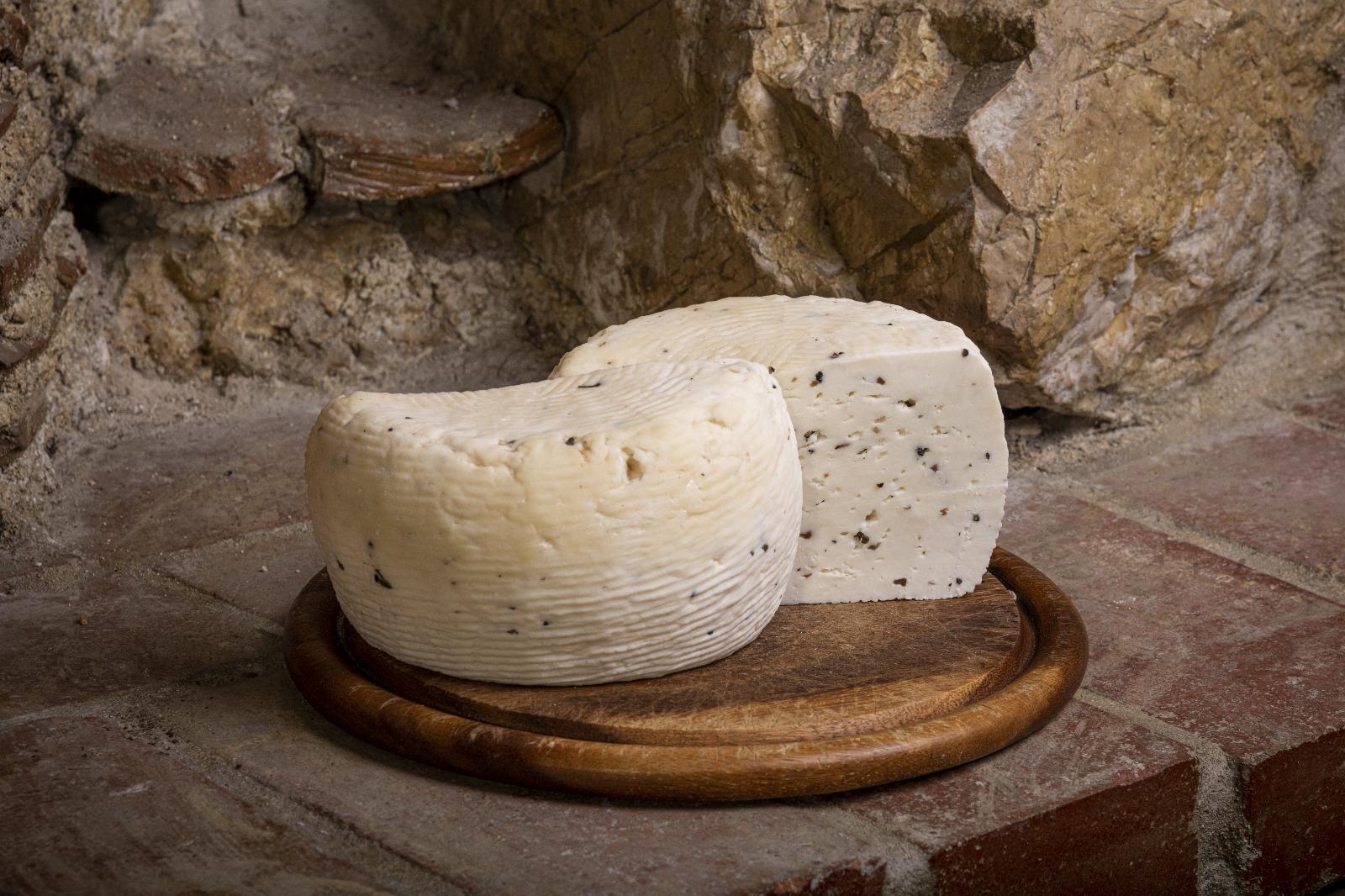Formaggio al Tartufo