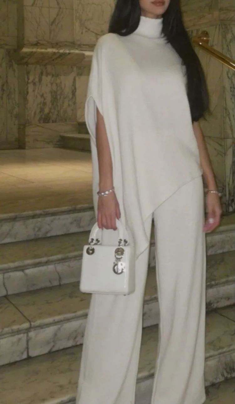 Conjunto Feminino Elegante Off-White