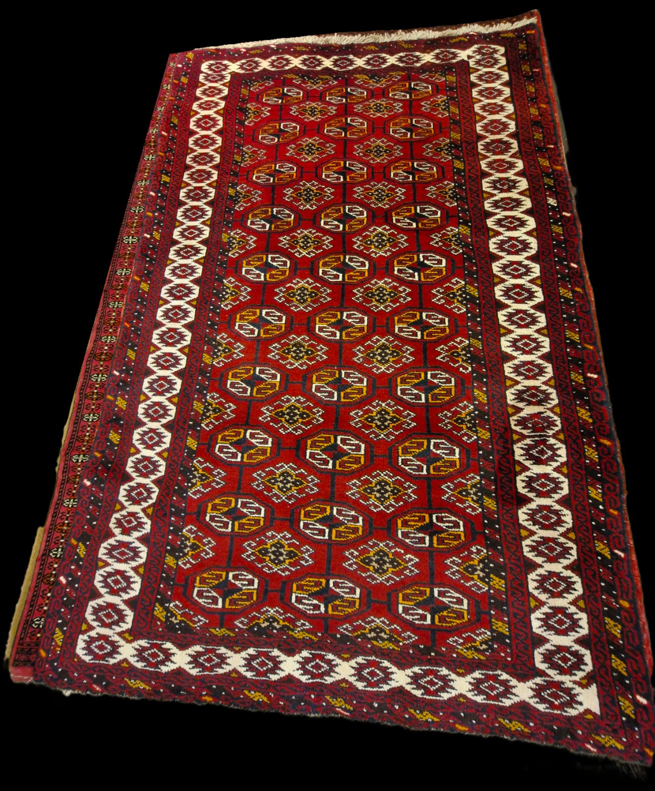 AFGHAN ( Turakaman)190 X 125 