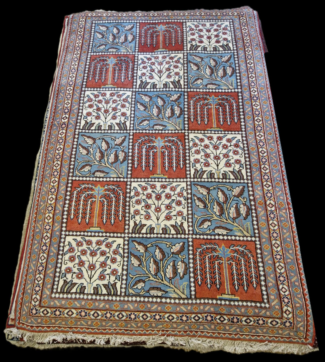 Tapis persan artisanal