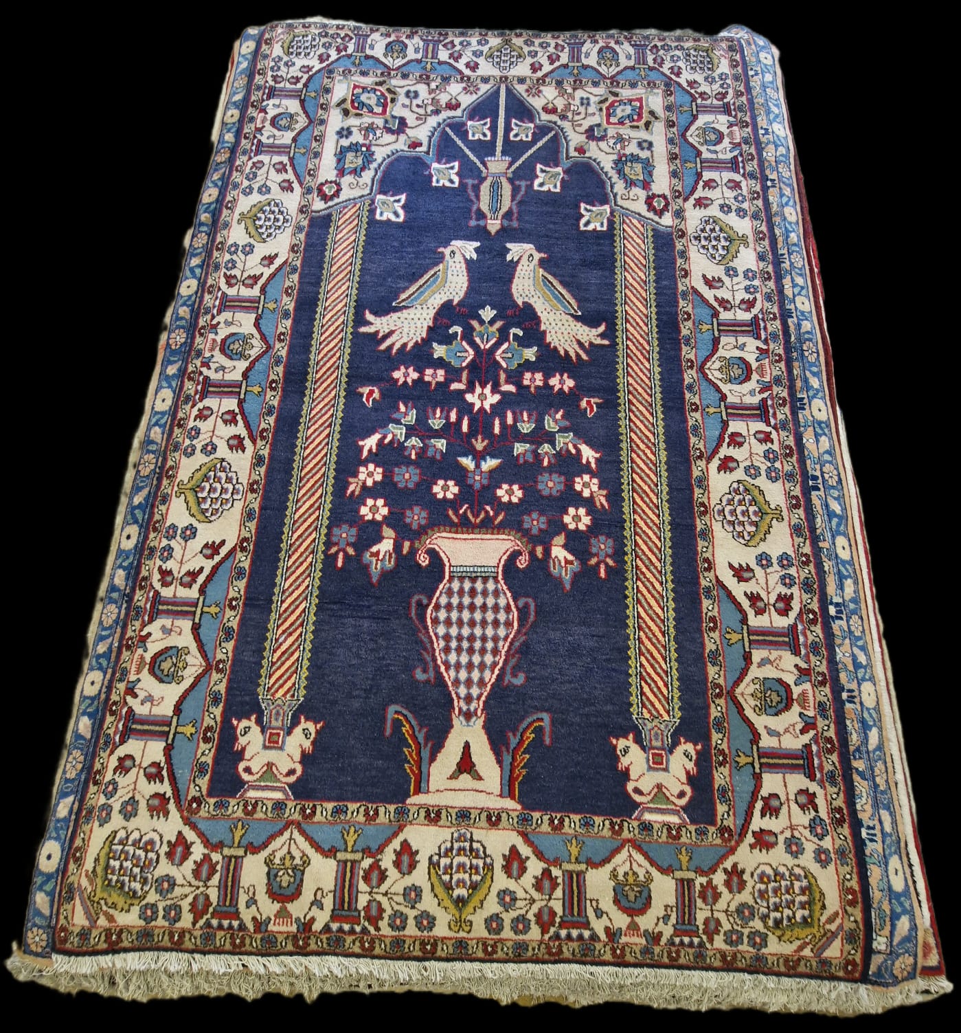 Tapis Oriental à motifs d'oiseaux