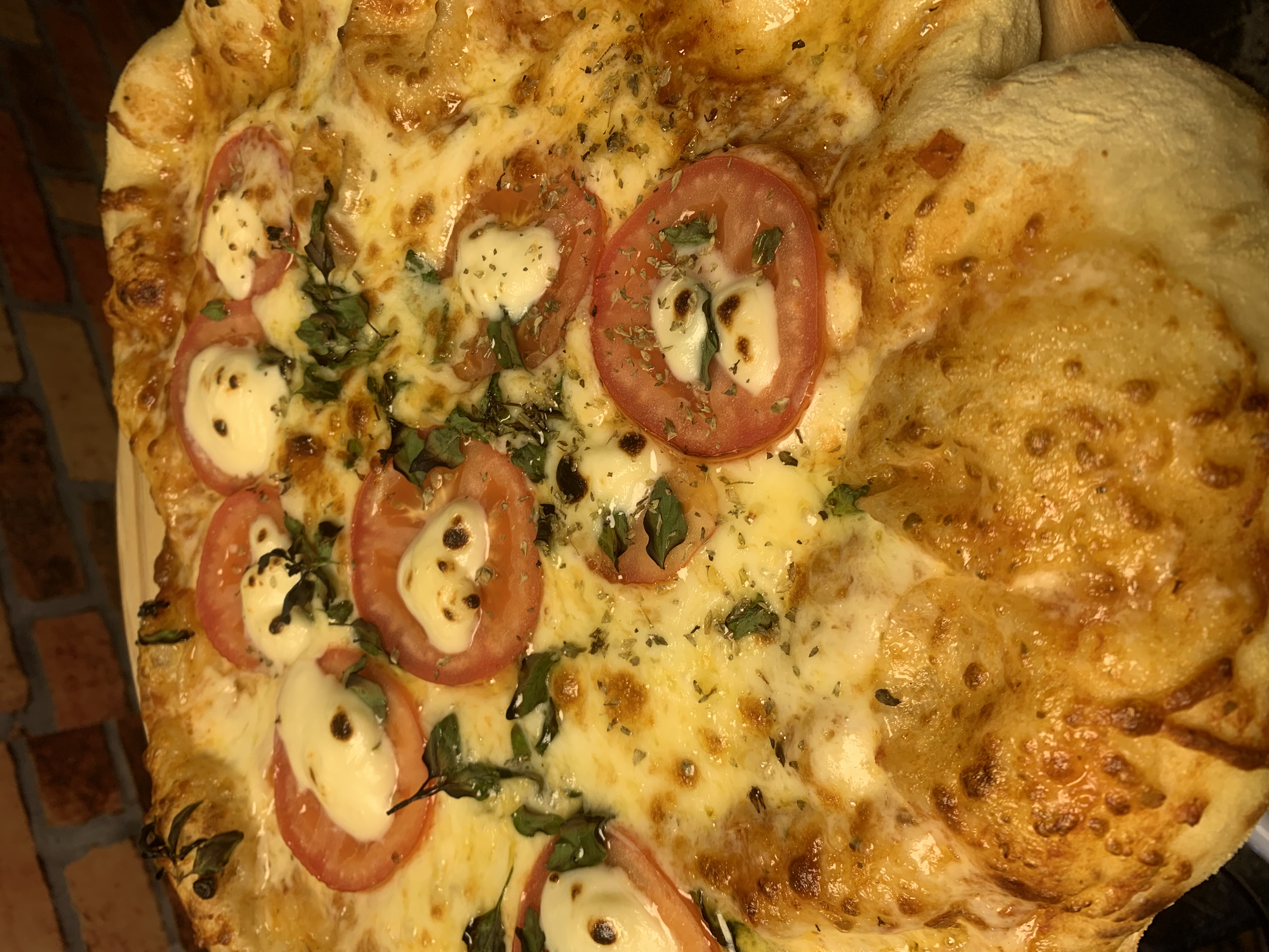 PIZZA DE MUÇARELA (MUSSARELA)