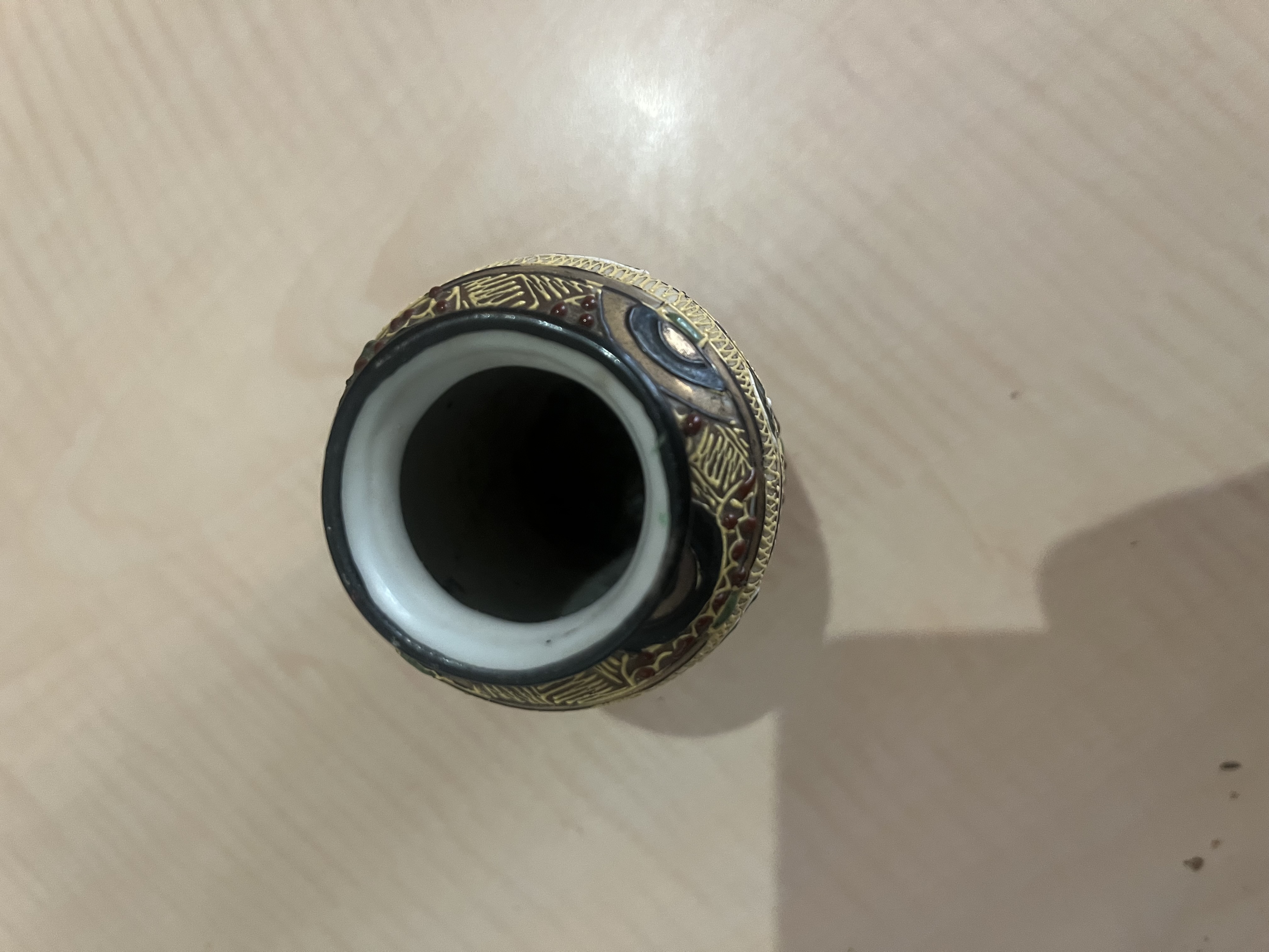 Superbe Vase Ancien Japonais - Style Satsuma "Kyoto" - Rehaussé à l’Or Fin