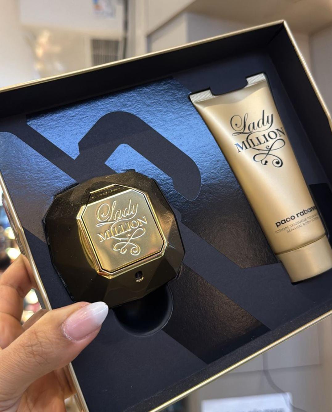 Lady Million Kit