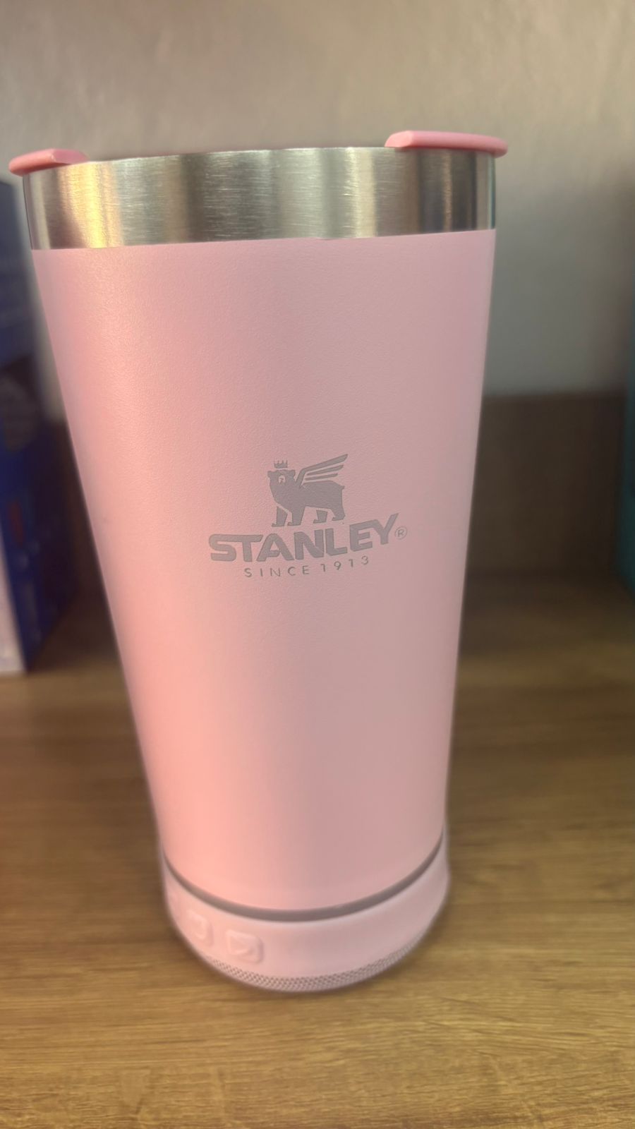 Copo Stanley Rosa com som