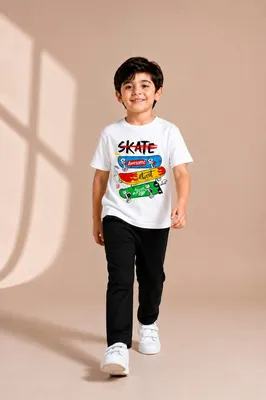 Boys' White Skateboard T-Shirt with pants a complete set