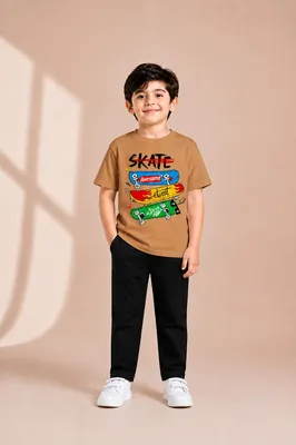 Boys' brown Skateboard T-Shirt with pants a complete set