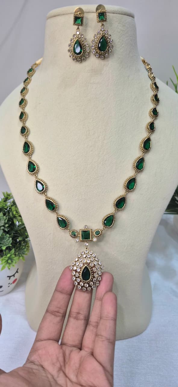 Emerald Green AD Stone Necklace Set  suegs10