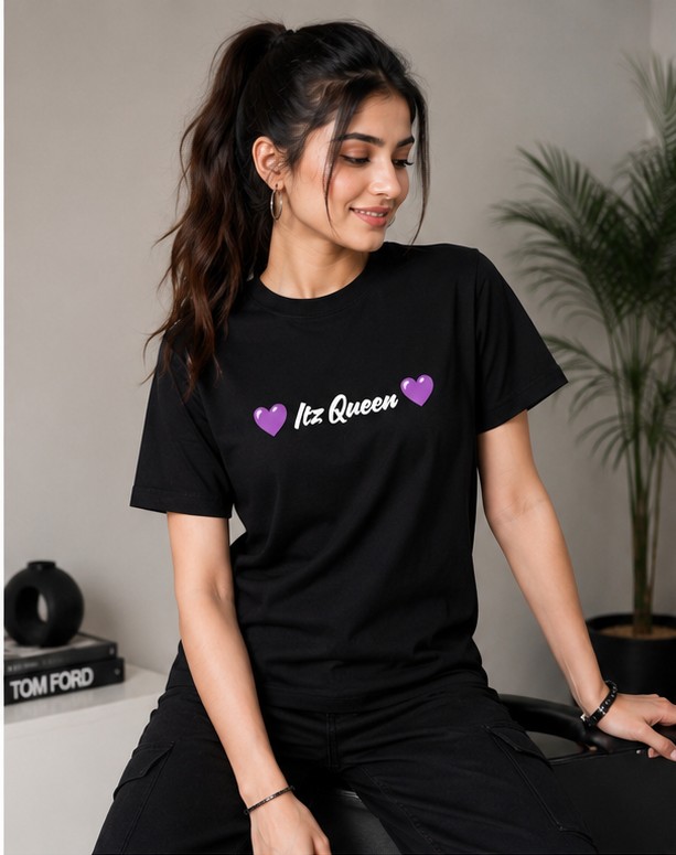 Itz Queen Black T-shirt