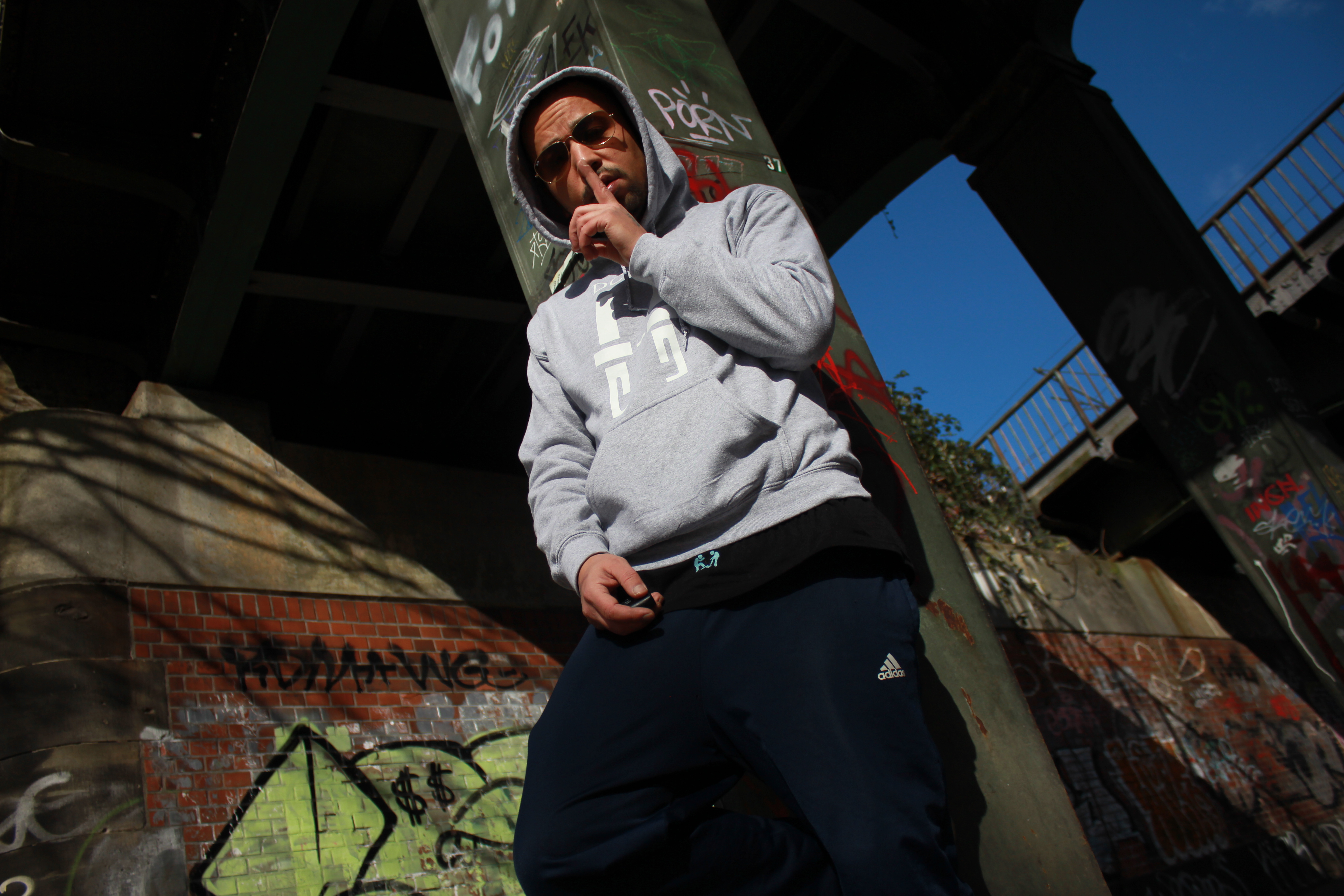 DCNVN  Hoodie (grey)