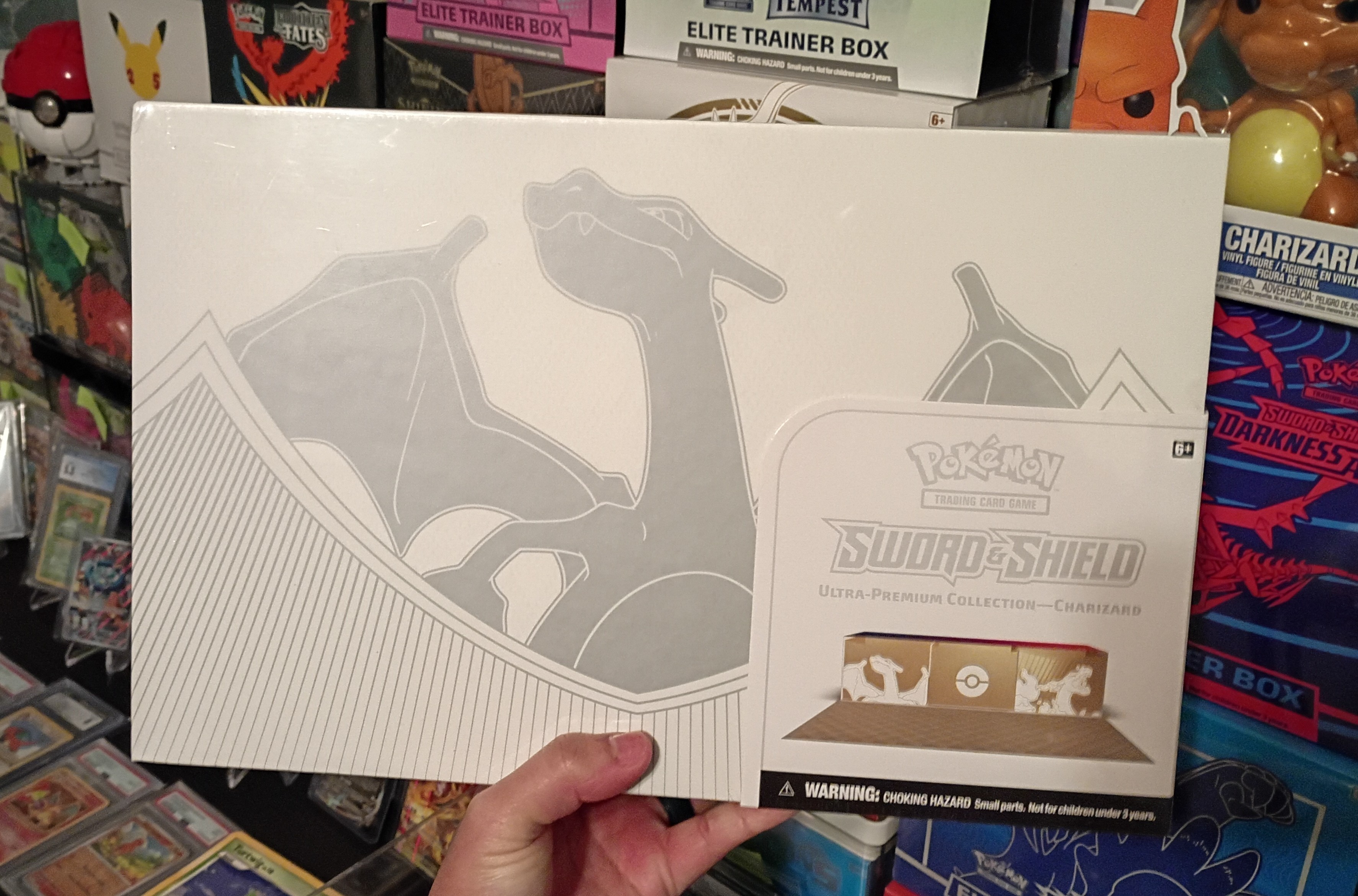 Pokémon TCG Sword and Shield Ultra Premium Collection Charizard Box