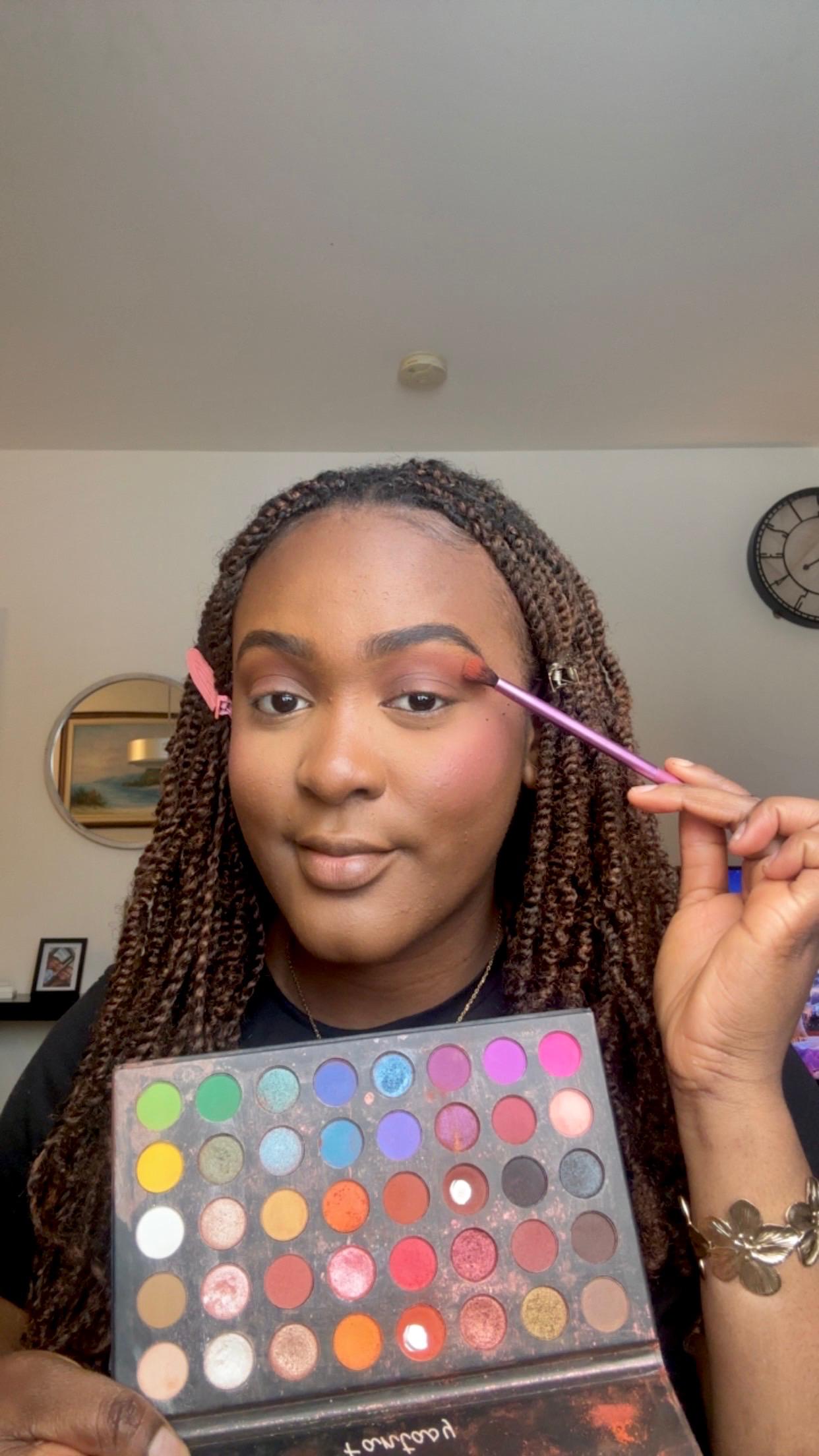  Online Foundation Makeup Lessons