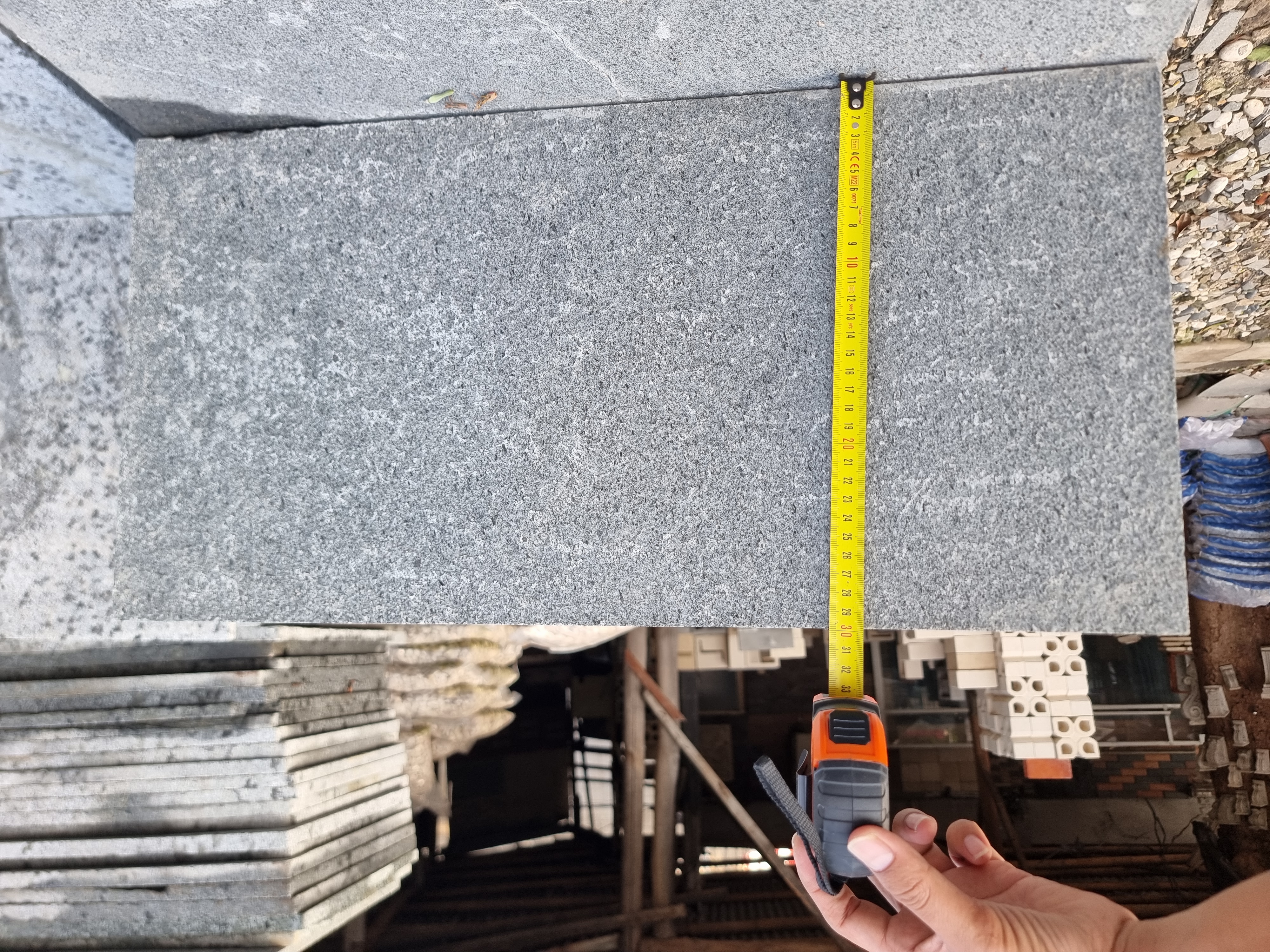 Batu Andesit Bakar Berbagai Ukuran