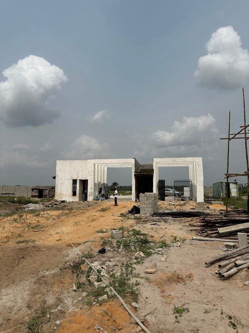 3-Bed and 4-Bed Fully Detached Bungalow with private pool