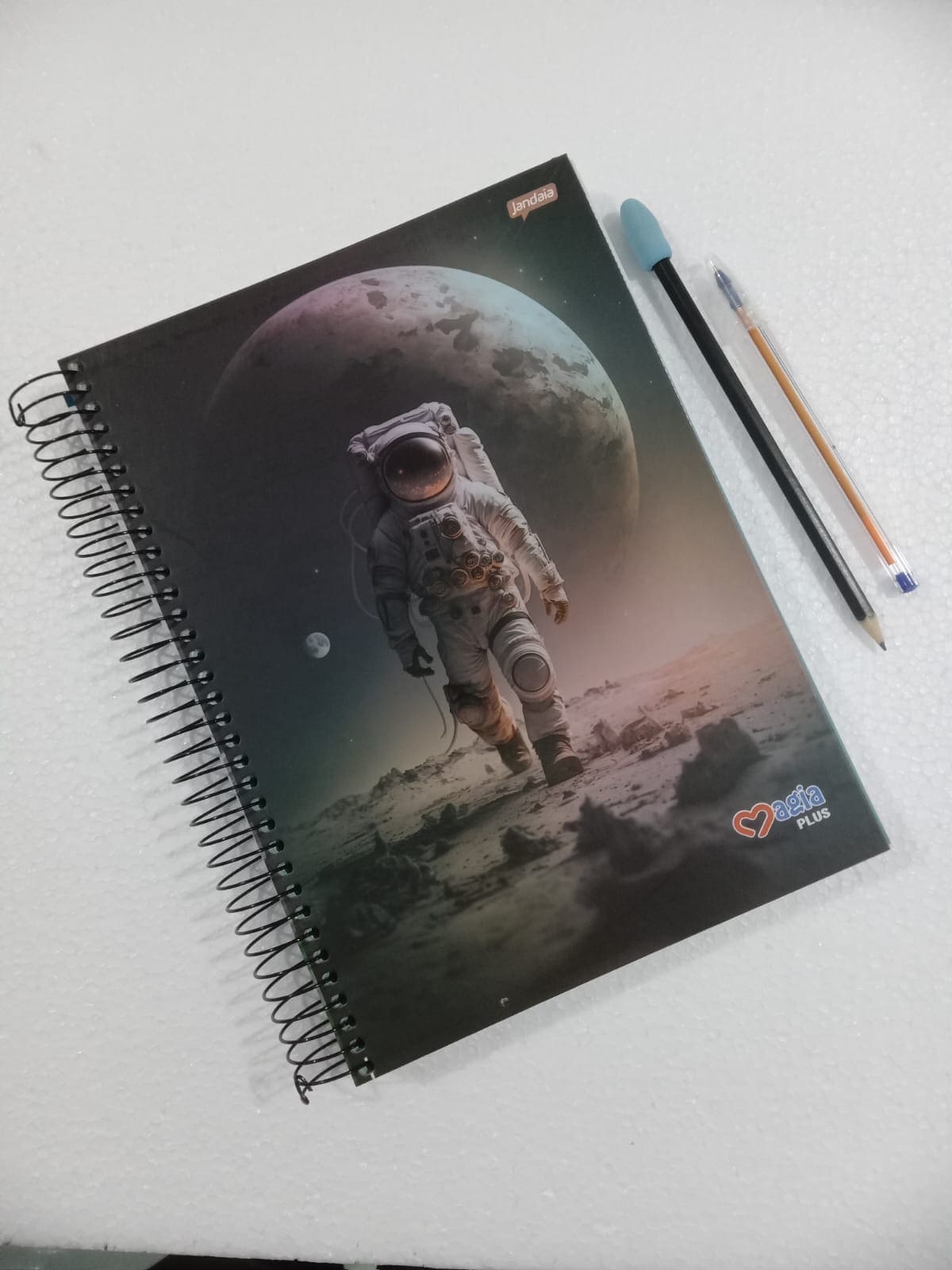 kit escolar básico para meninos e meninas