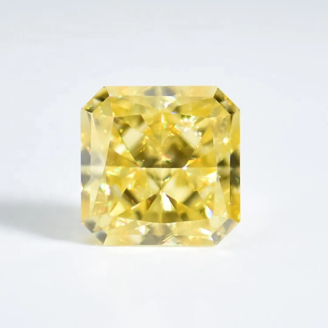 พลอยเซอร์โคเนียร์แท้ เพาะเลี้ยง สีเหลือง บุษราคัมเปล่งประกาย