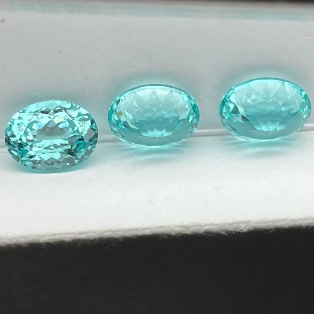 พลอยน้ำแข็งทัวร์มาลีนแท้เพาะเลี้ยง สีเขียวใส