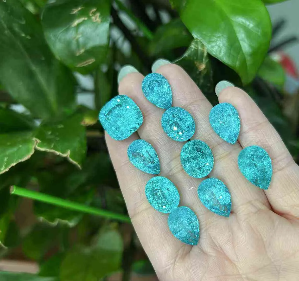 พลอยพาราอิบา ทัวร์มารีนนำแข็งสีเขียวฟ้า