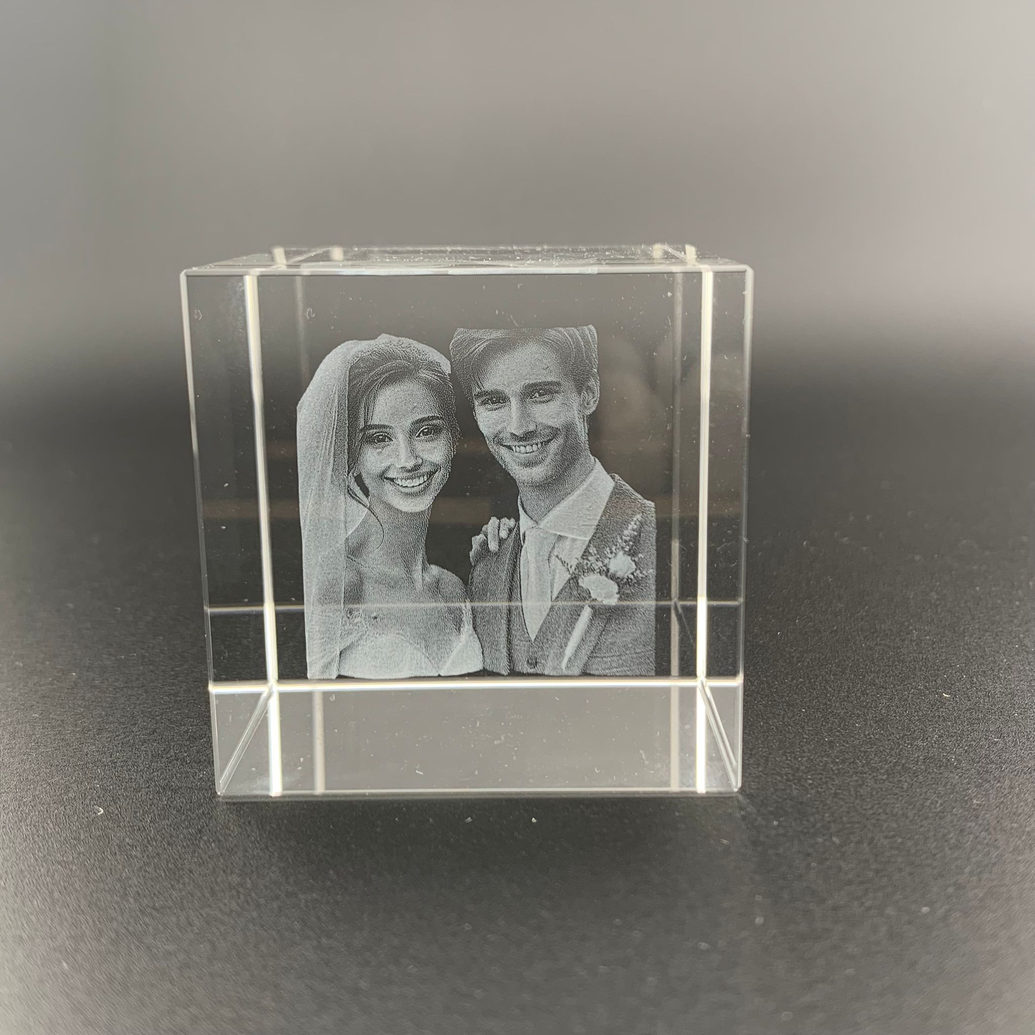 Cristallo 3D misura 4x4x4cm 