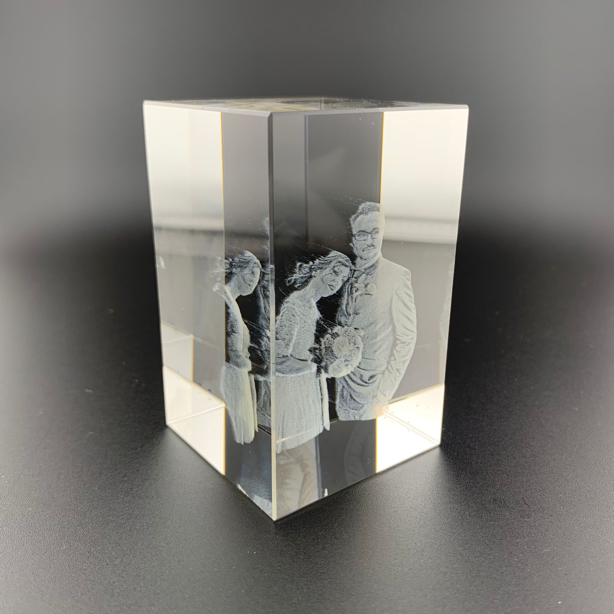 Cristallo 3D misura 4x4x6 cm 