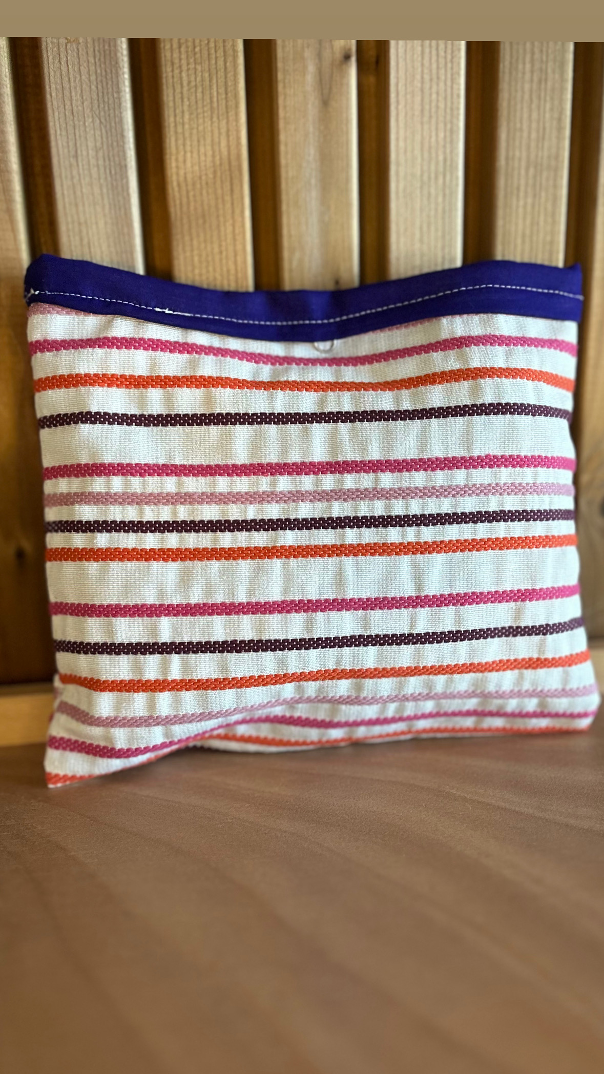 Bolsa de tecido listrada