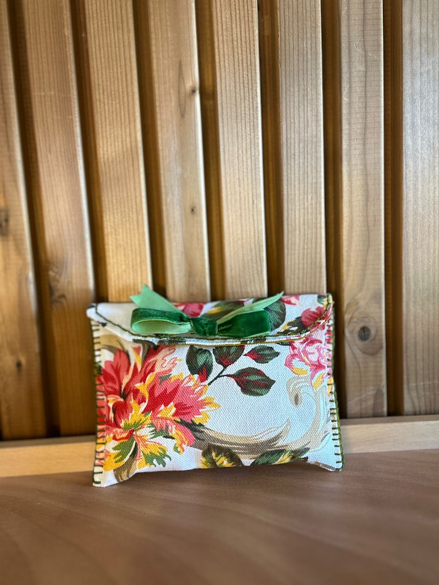 Carteira de Tecido Floral