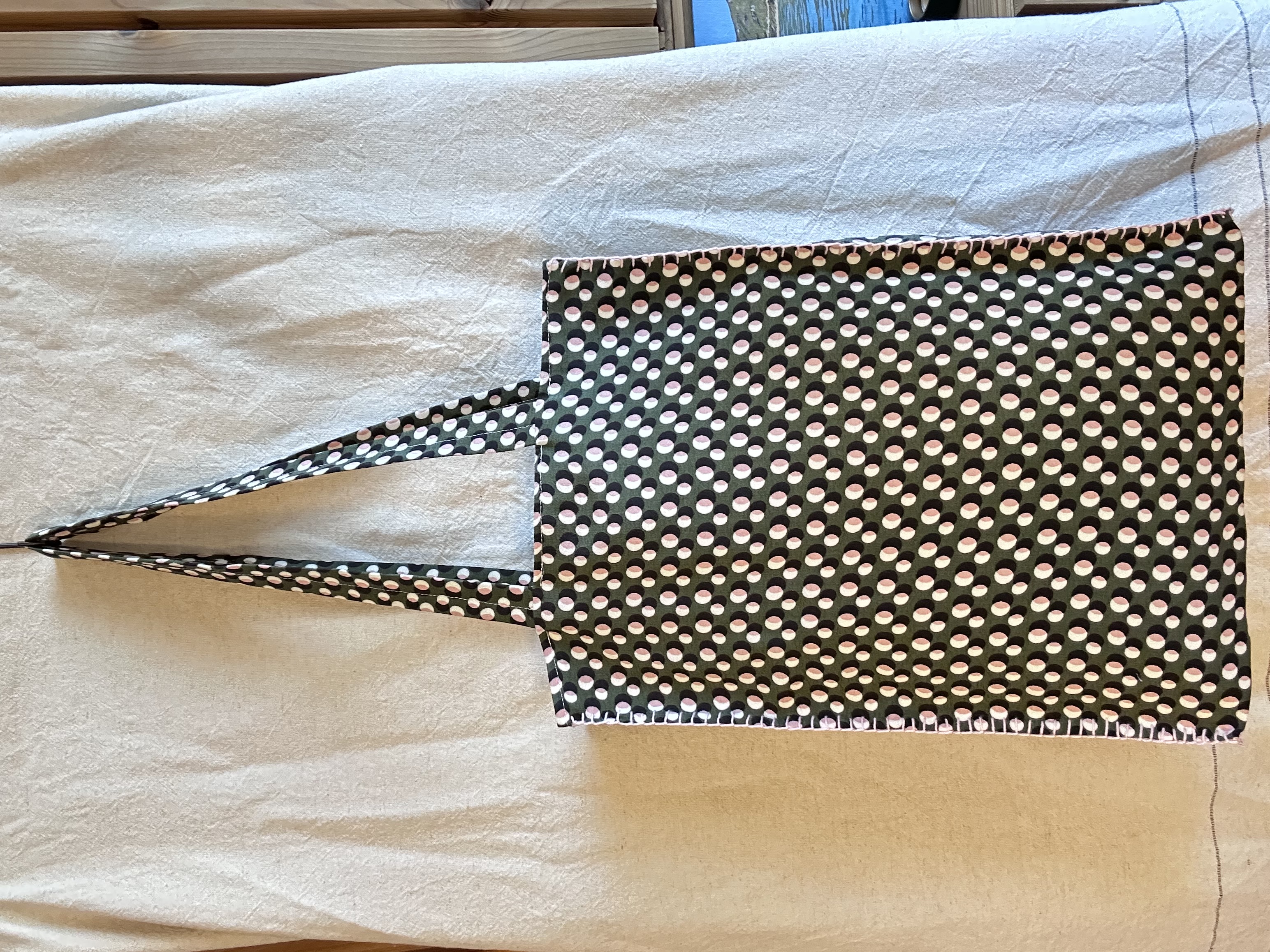 Saco em tecido Bolas.