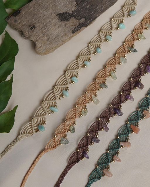 Pulseras macramé con piedras naturales