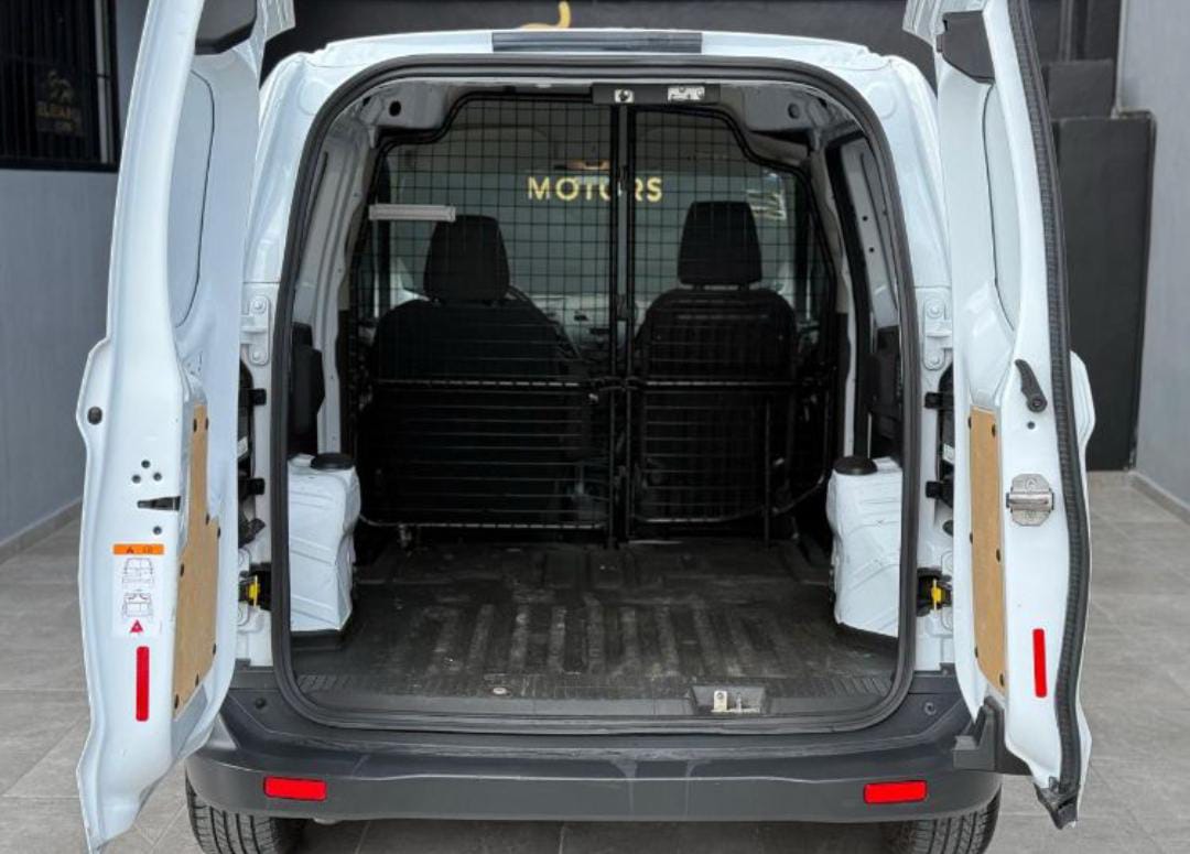 Ford Transit Courier 2023
