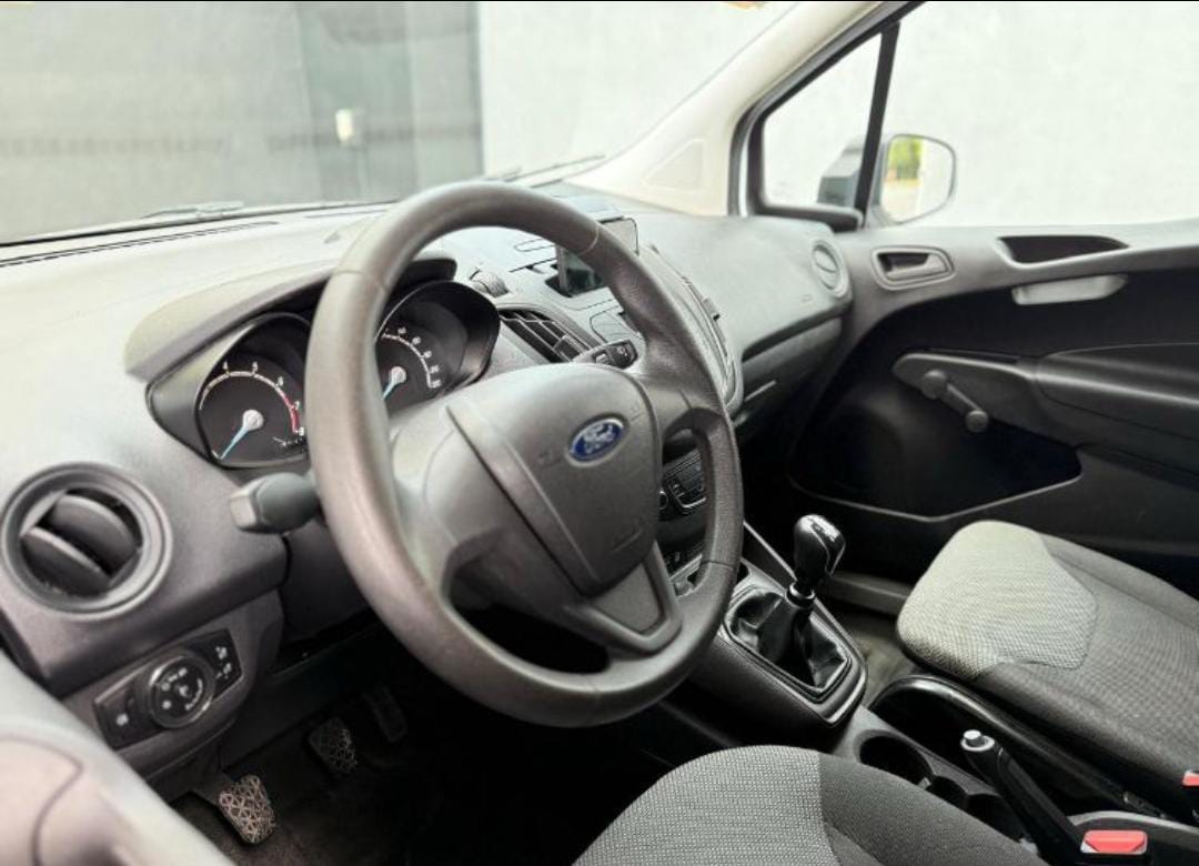 Ford Transit Courier 2023