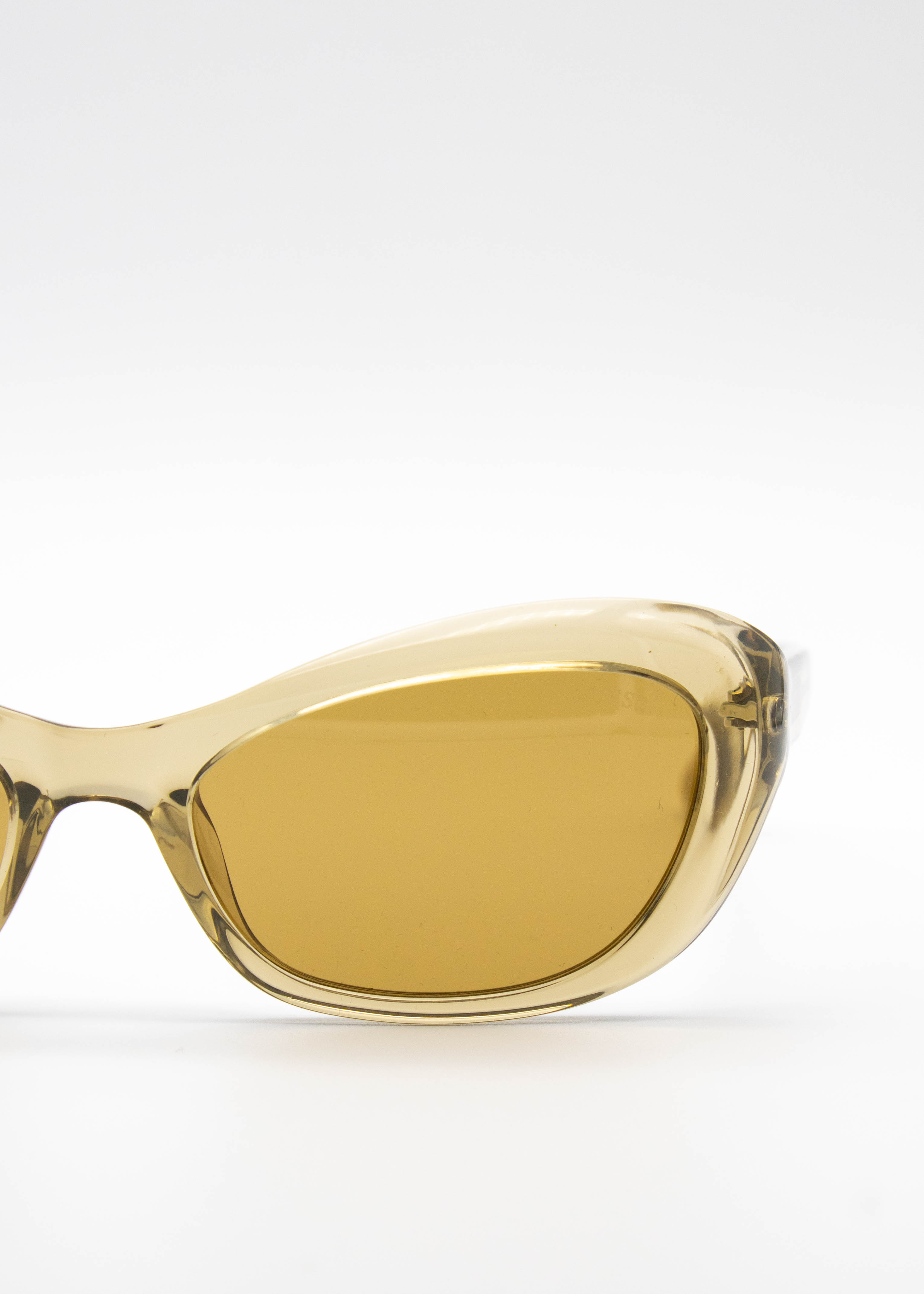 GUESS:  Lentes de Sol