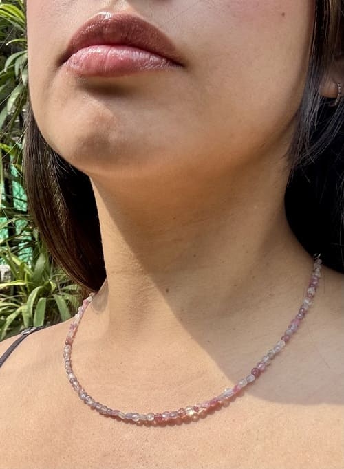 Collar de cuentas de cuarzo