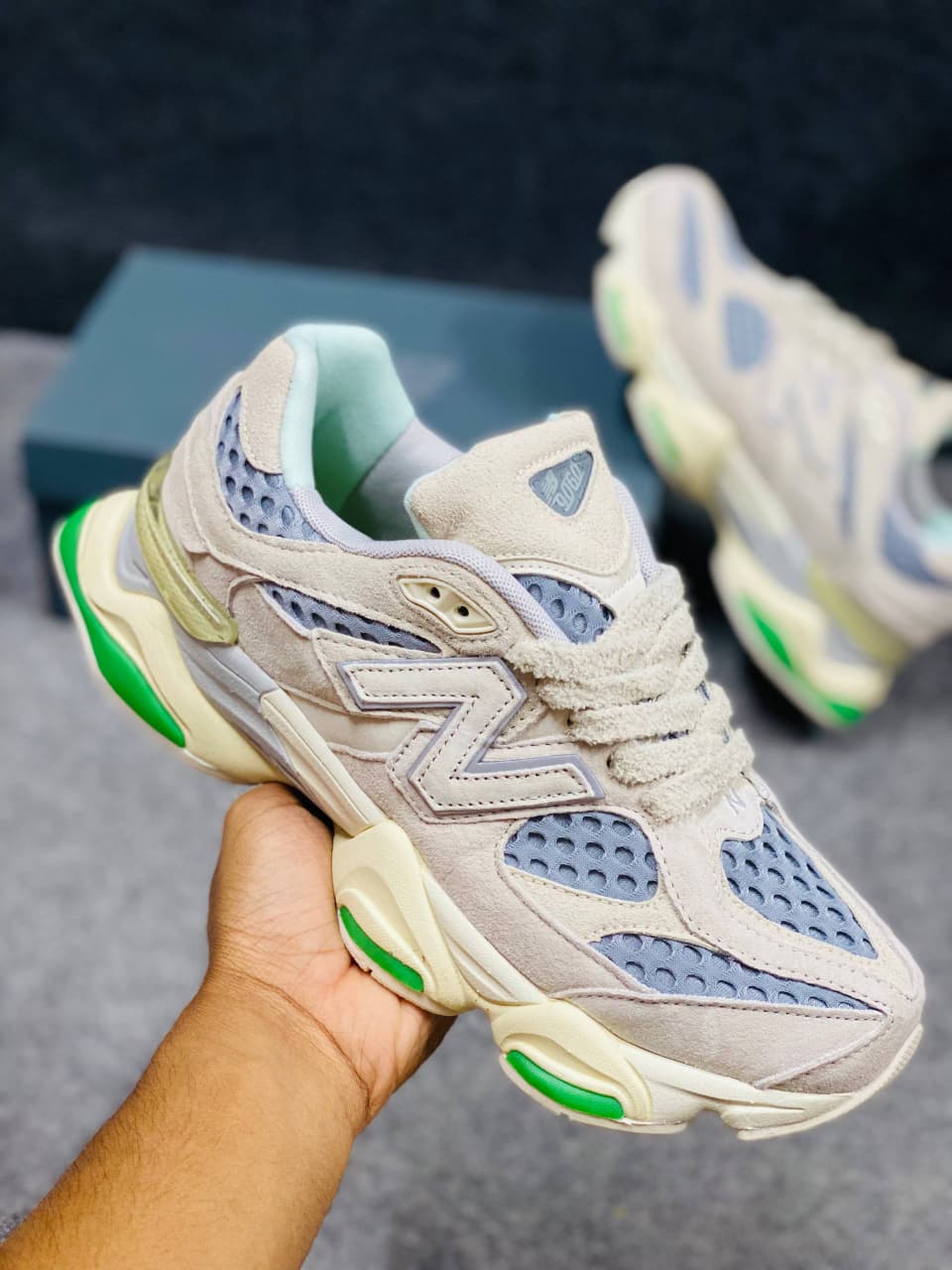 NB:9060 Bricks & wood 1:1