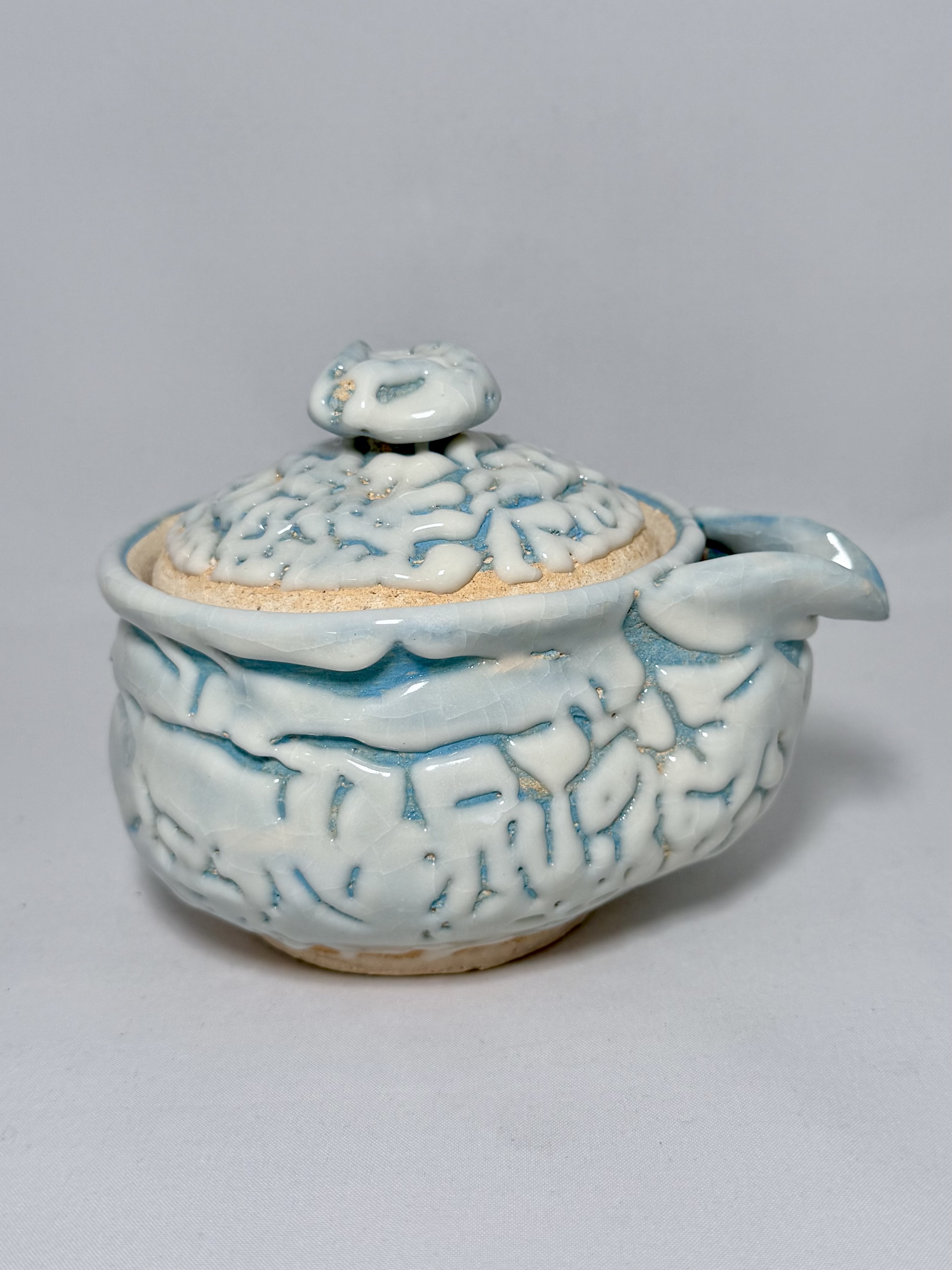 Teapot by Futaba Yukihisa