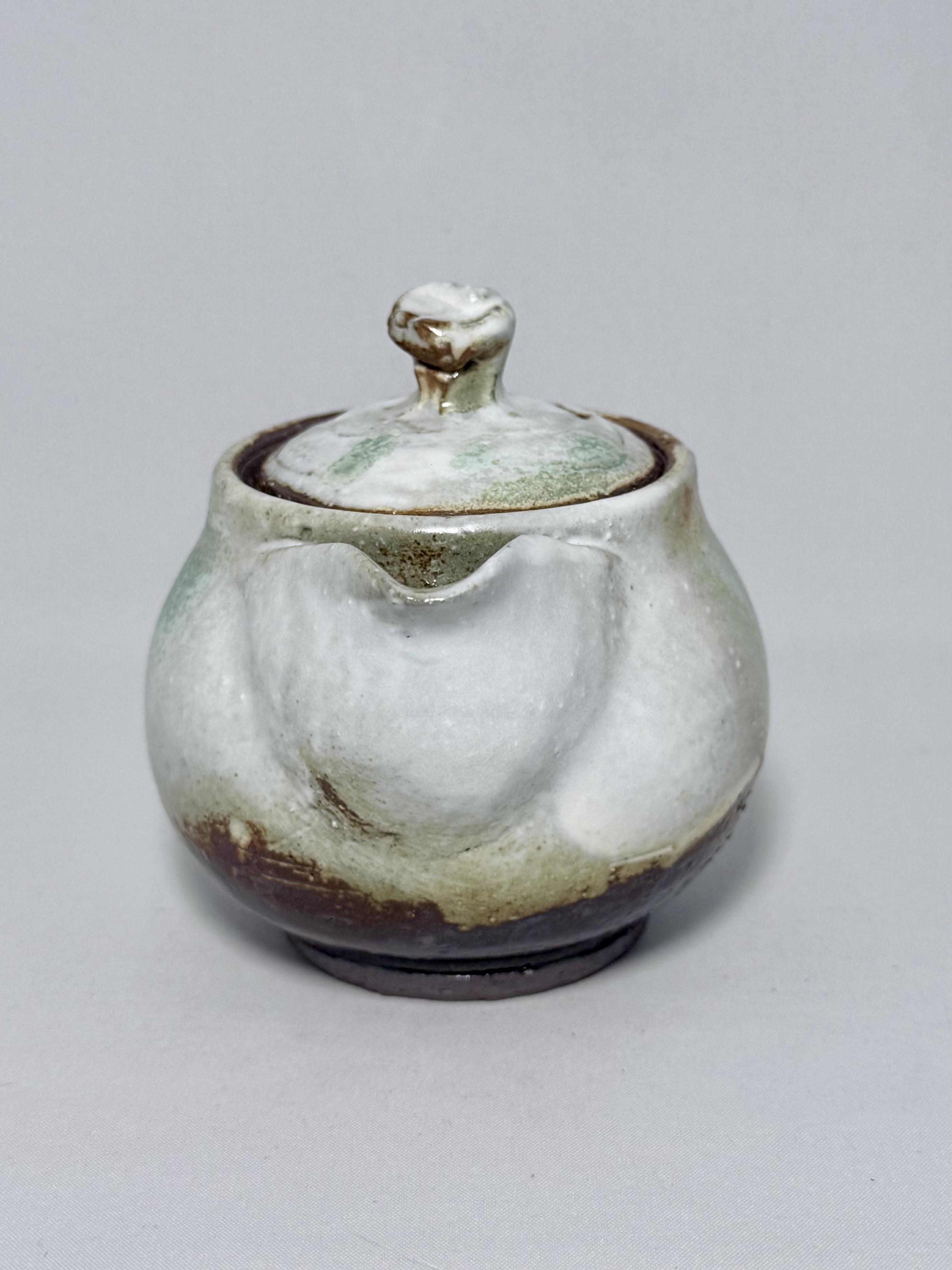 Yamane Seigan Hōhin Teapot 