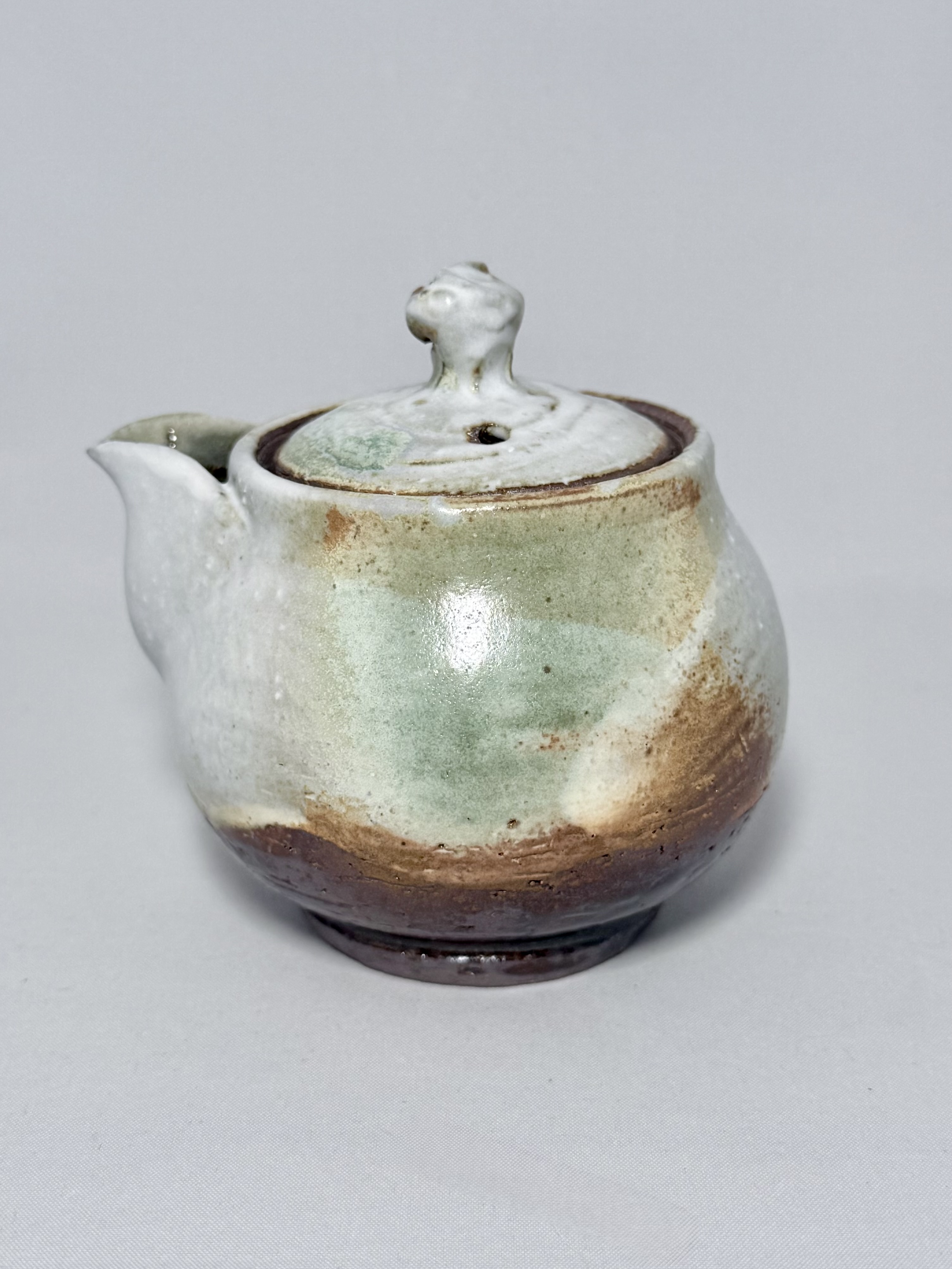 Yamane Seigan Hōhin Teapot 