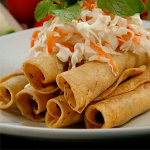 Nicaraguan tacos / Tacos nicas