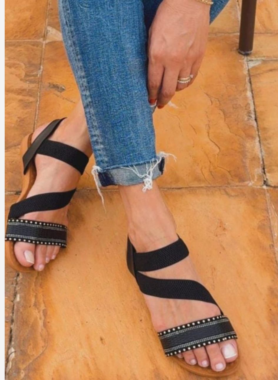 Sandália Feminina Preta com Tirar Cruzadas