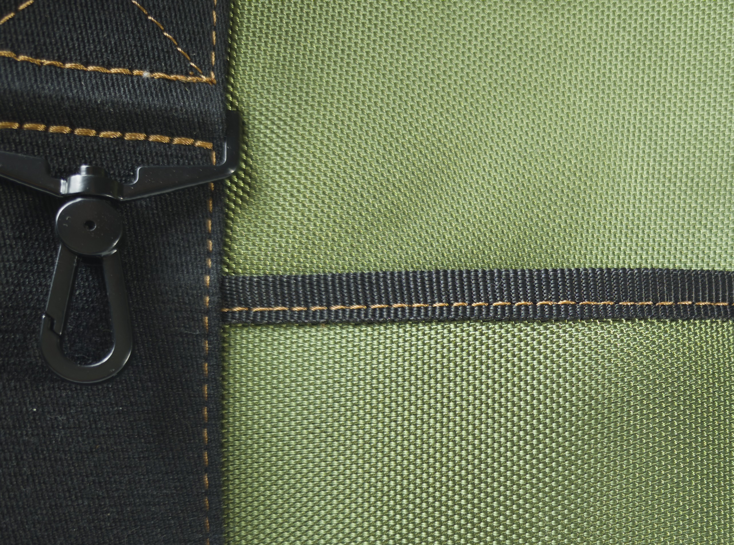 Paw Voyage — On The Go