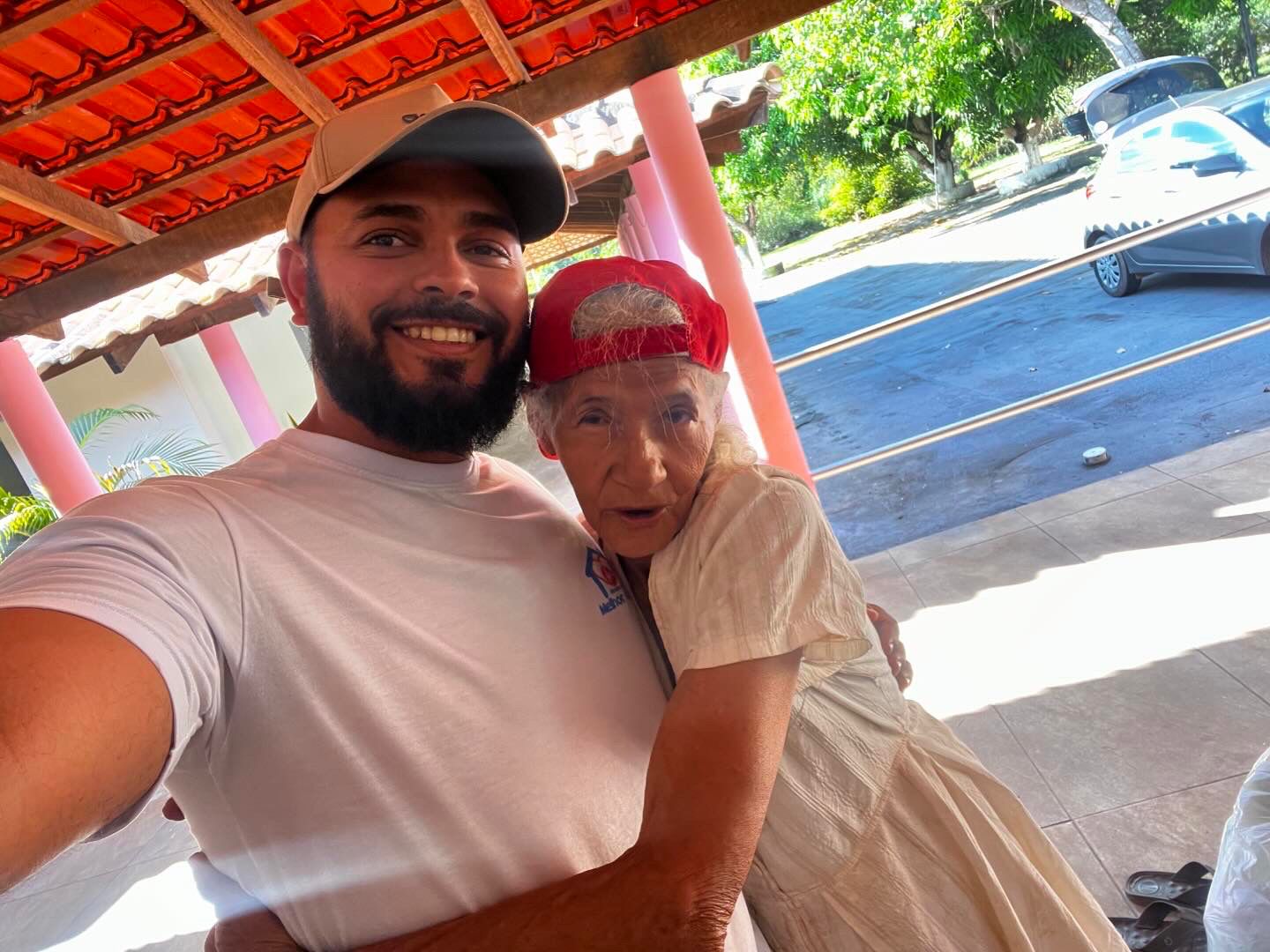 ENTREGA DE CESTAS BÁSICAS E CESTAS VERDE