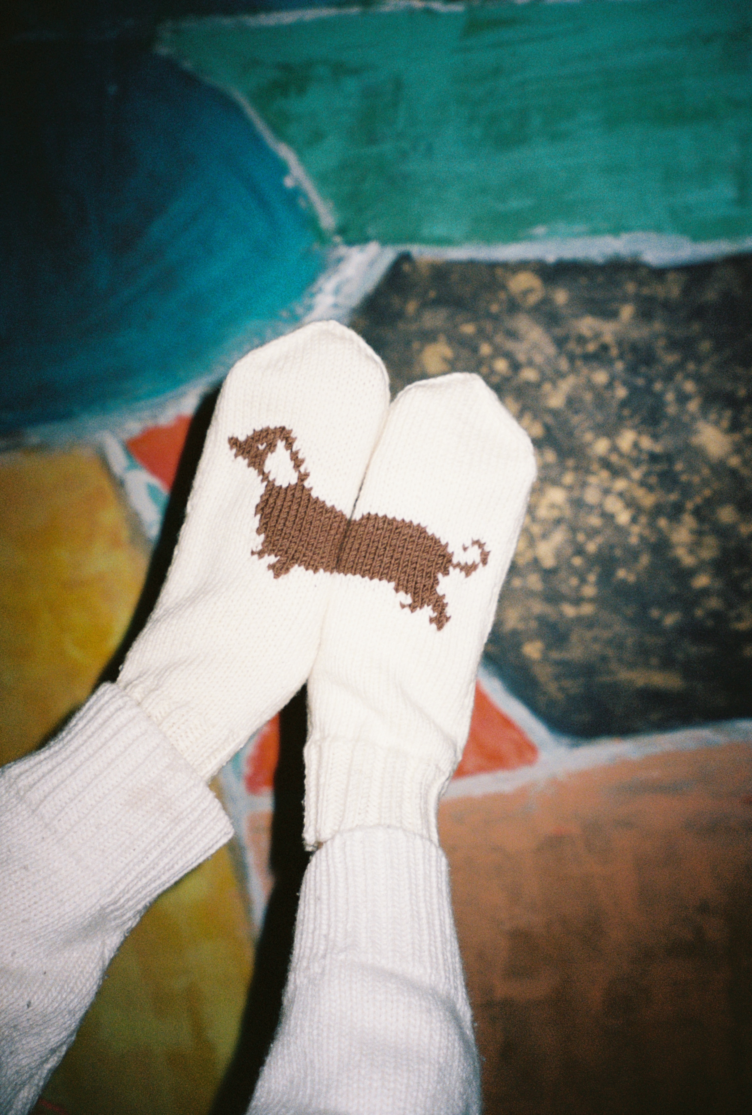 Kumštinės pirštinės su taksiuku