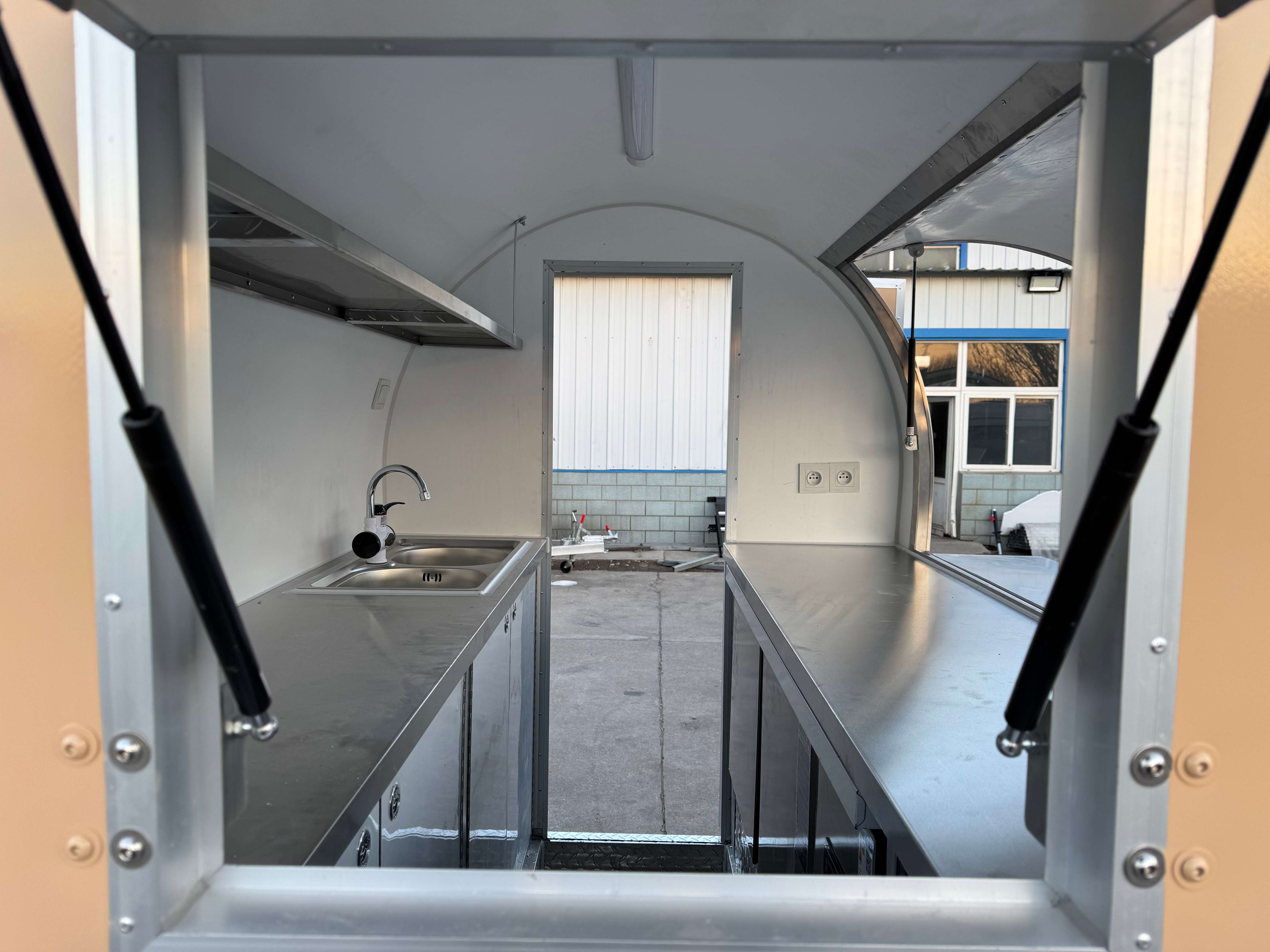 Foodtrailer TF-DR Nouvelle Génération 220x160 Beige Frigo/congel