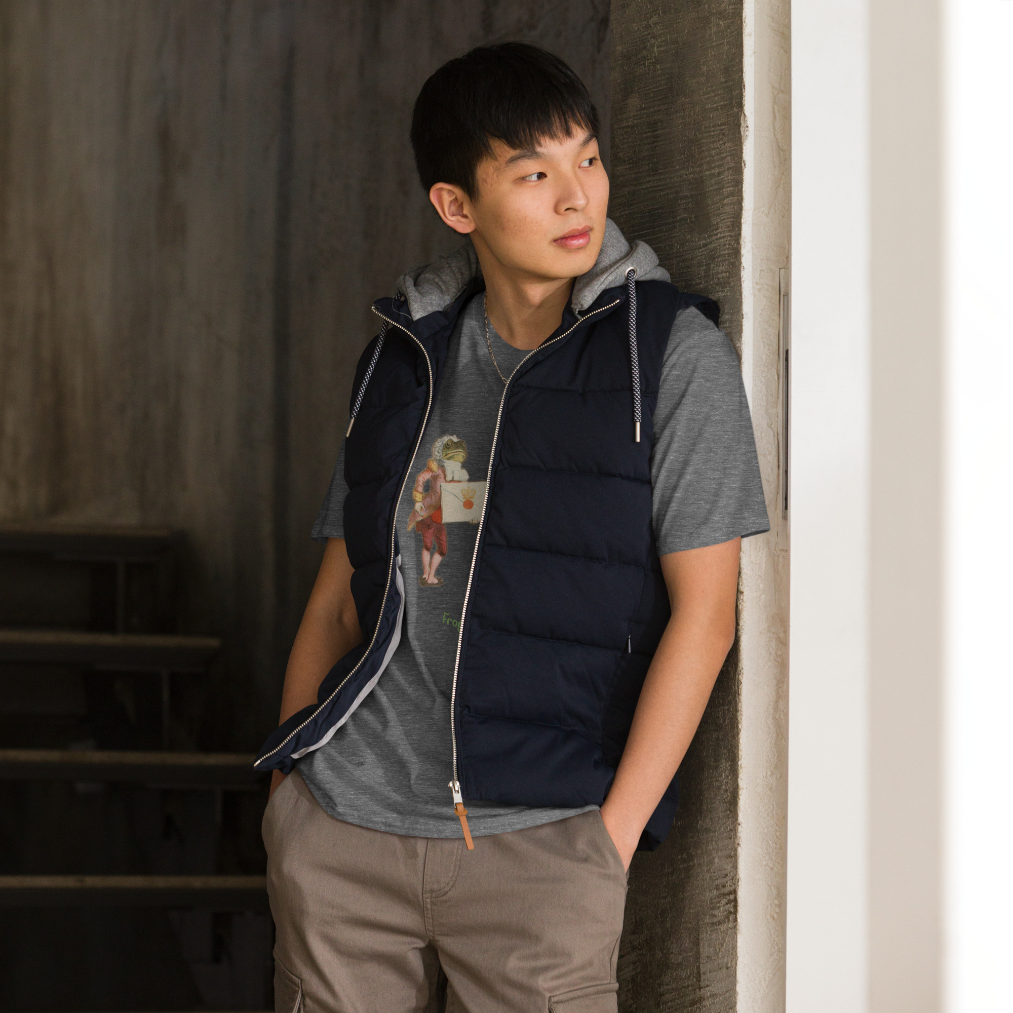 Alice in Wonderland "Frog x Fish" - Short-Sleeve Unisex T-Shirt