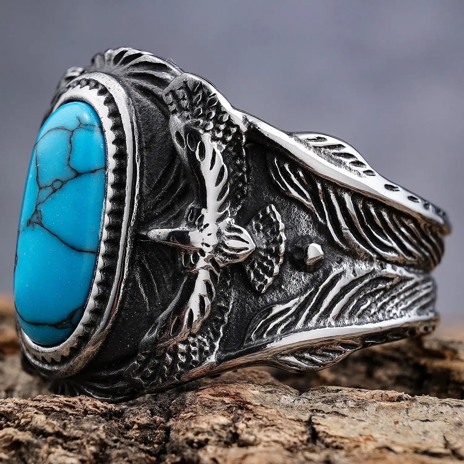 Eagle eyes ring