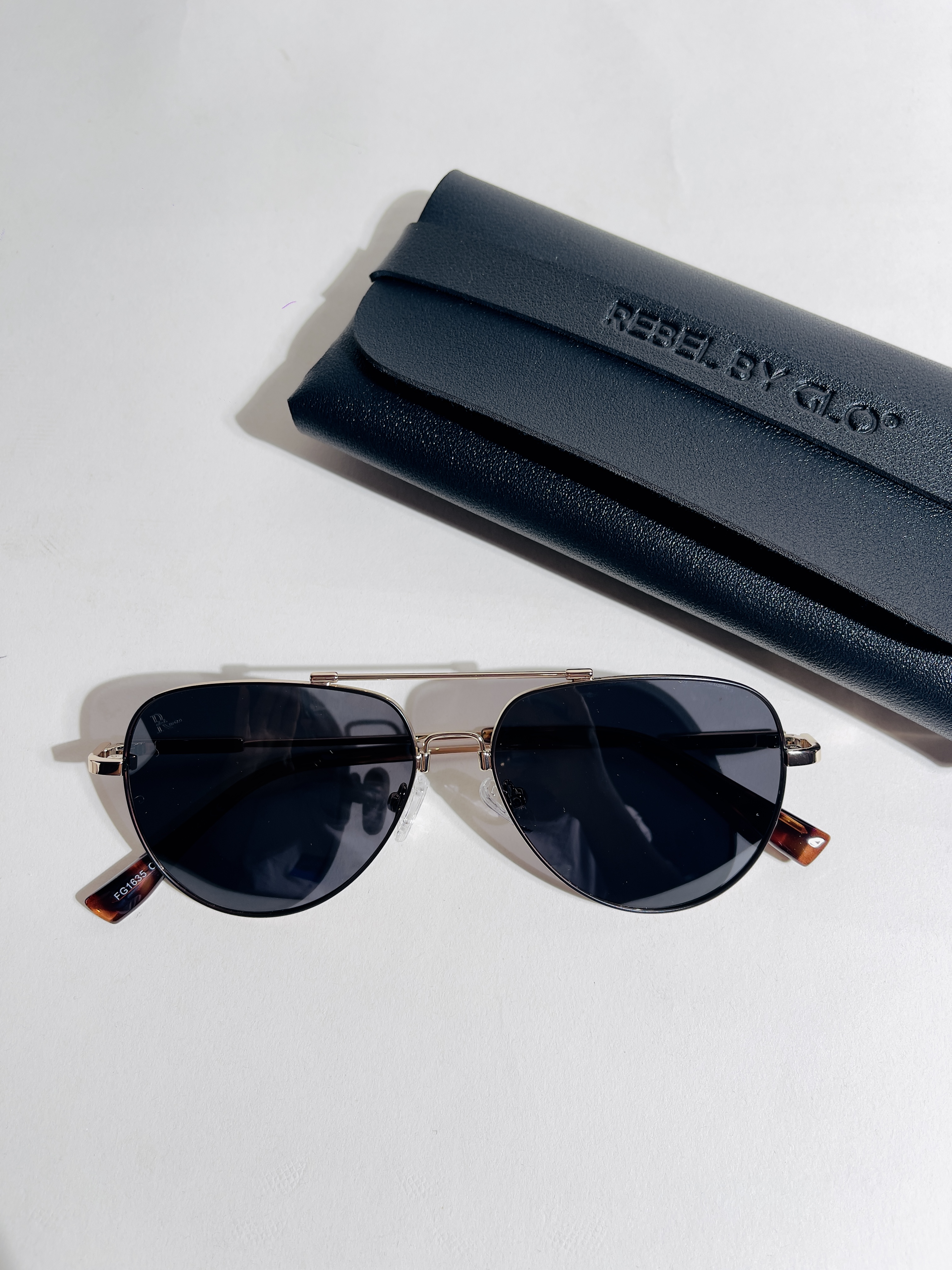 Roman aviator (gold)