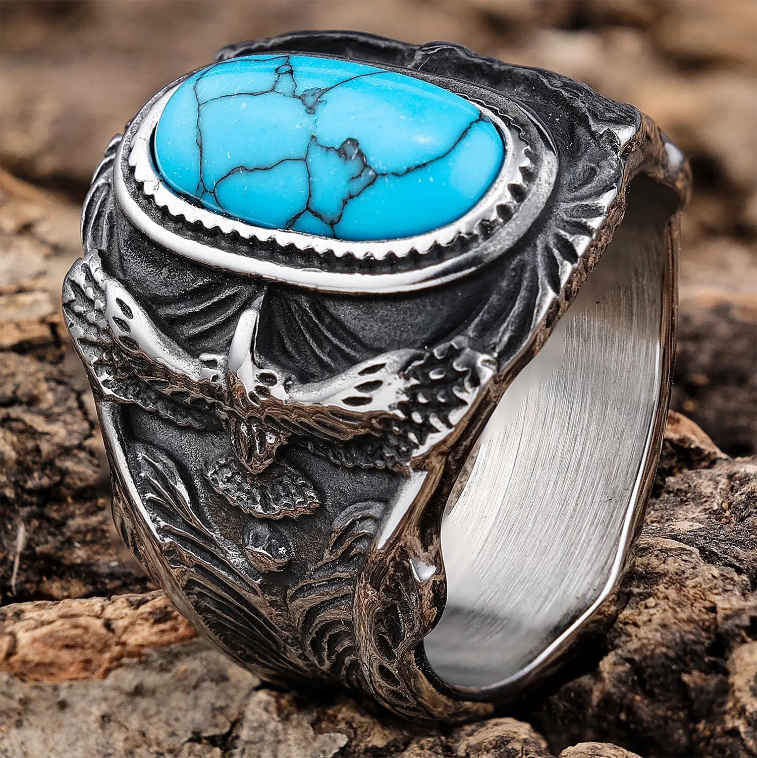 Eagle eyes ring