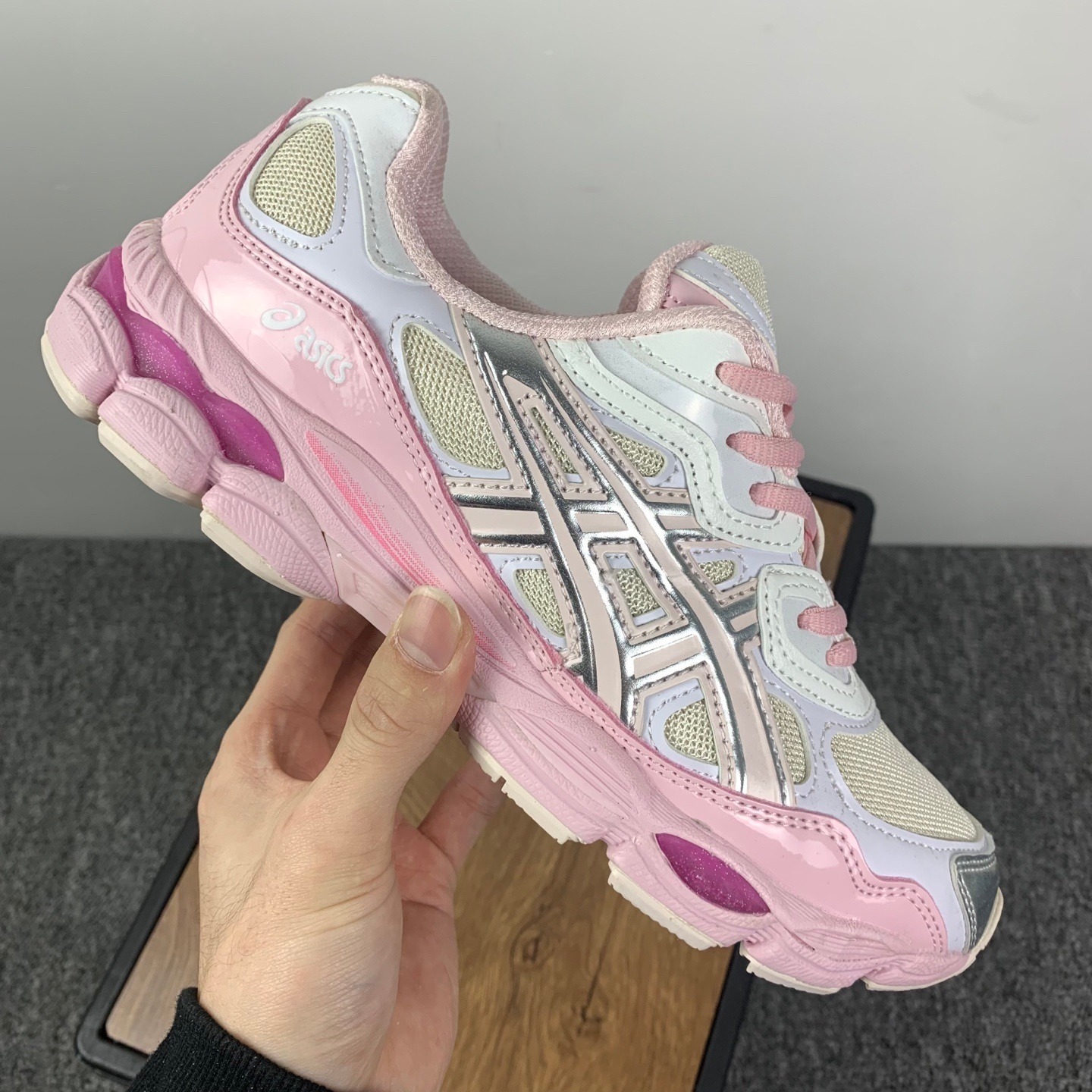 asics gel-nyc pink cream